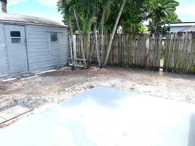Small Image of 4150 SOUTH WEST 56TH TER, Davie Number 36