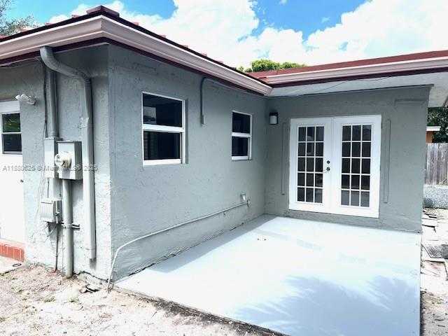 Small Image of 4150 SOUTH WEST 56TH TER, Davie Number 38