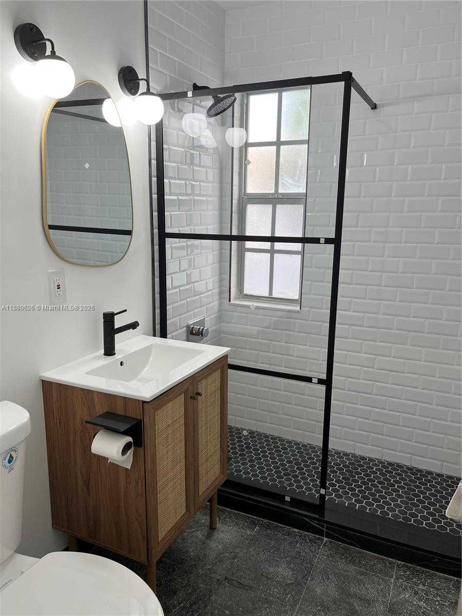 Small Image of 815 EUCLID AVE #14, Miami Beach Number 13