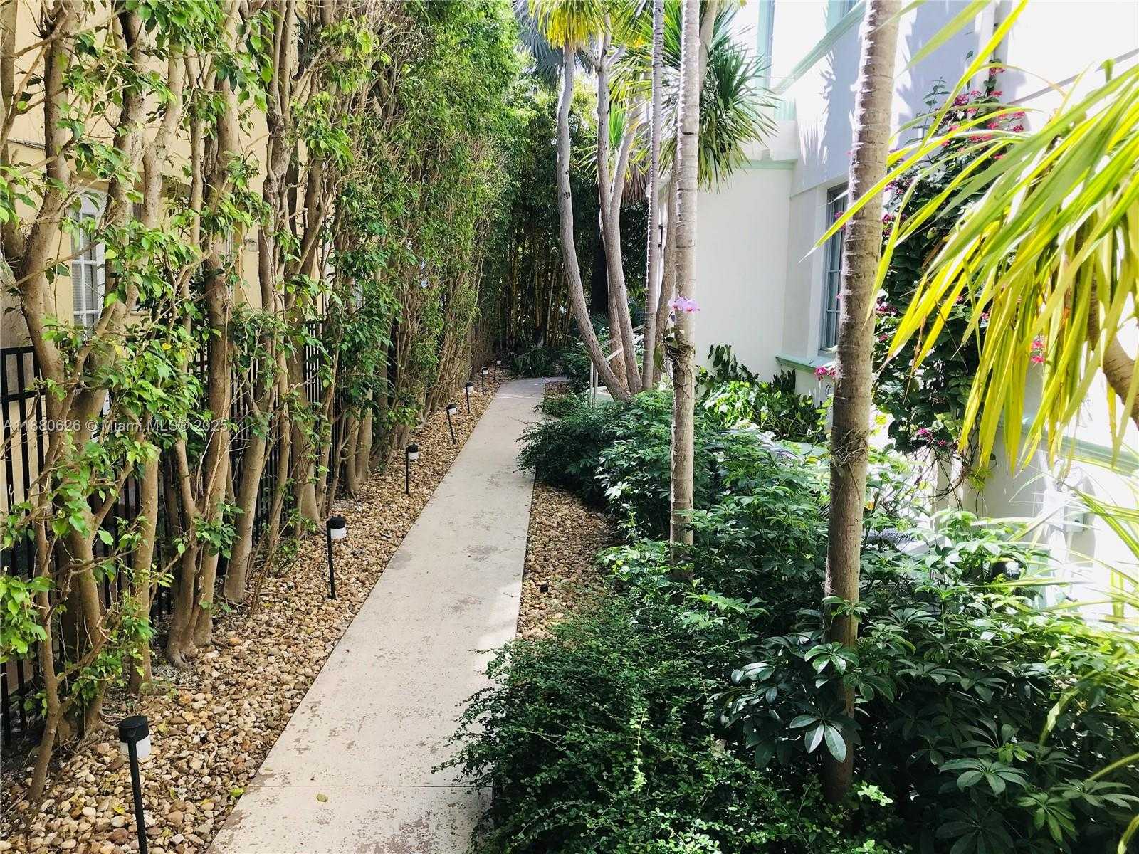 Small Image of 815 EUCLID AVE #14, Miami Beach Number 21