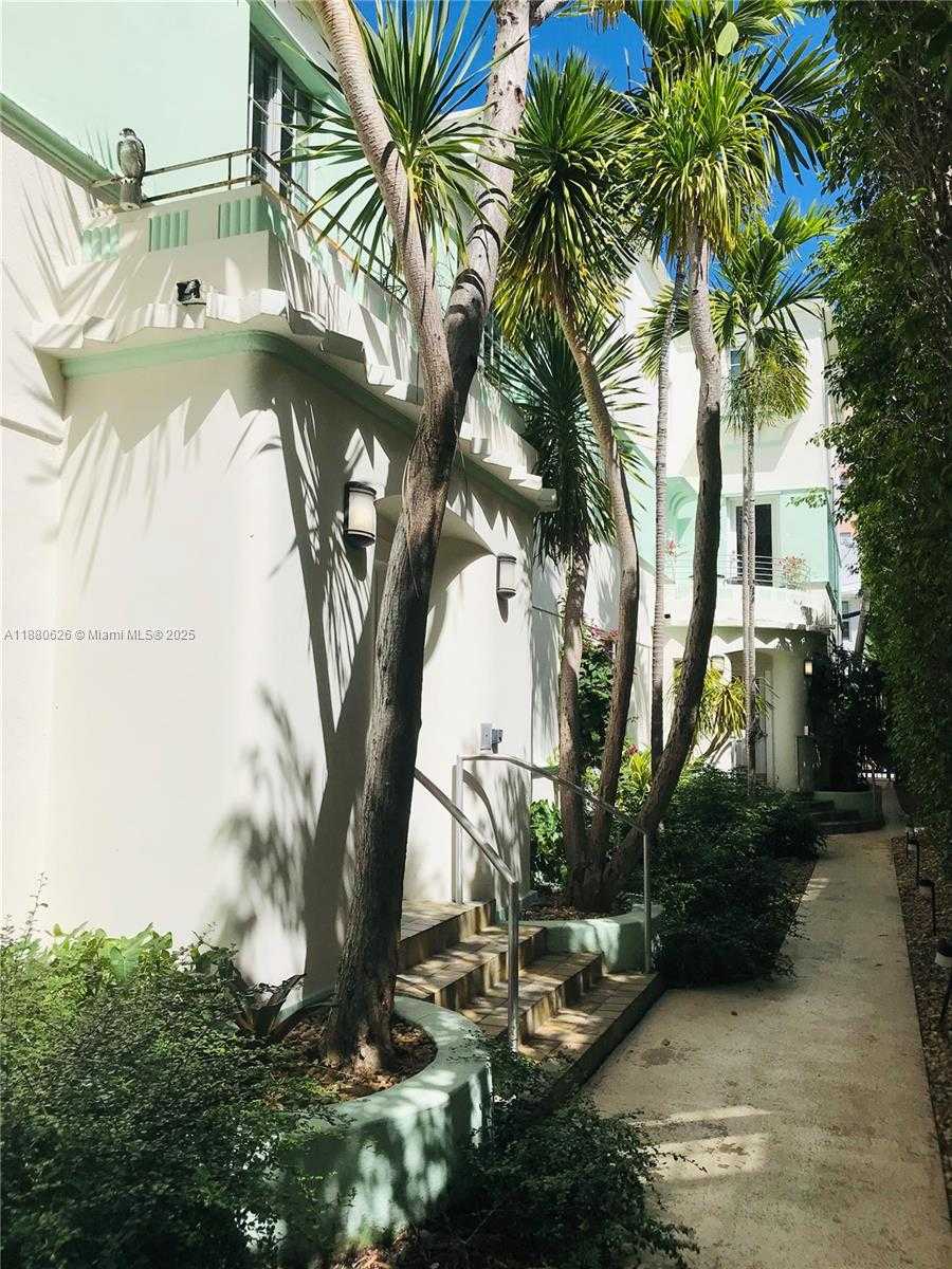 Small Image of 815 EUCLID AVE #14, Miami Beach Number 26