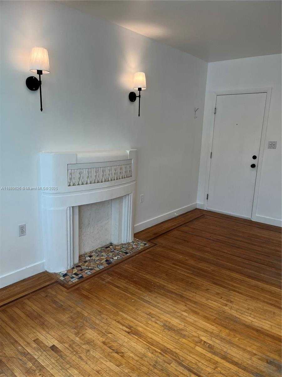 Small Image of 815 EUCLID AVE #14, Miami Beach Number 27