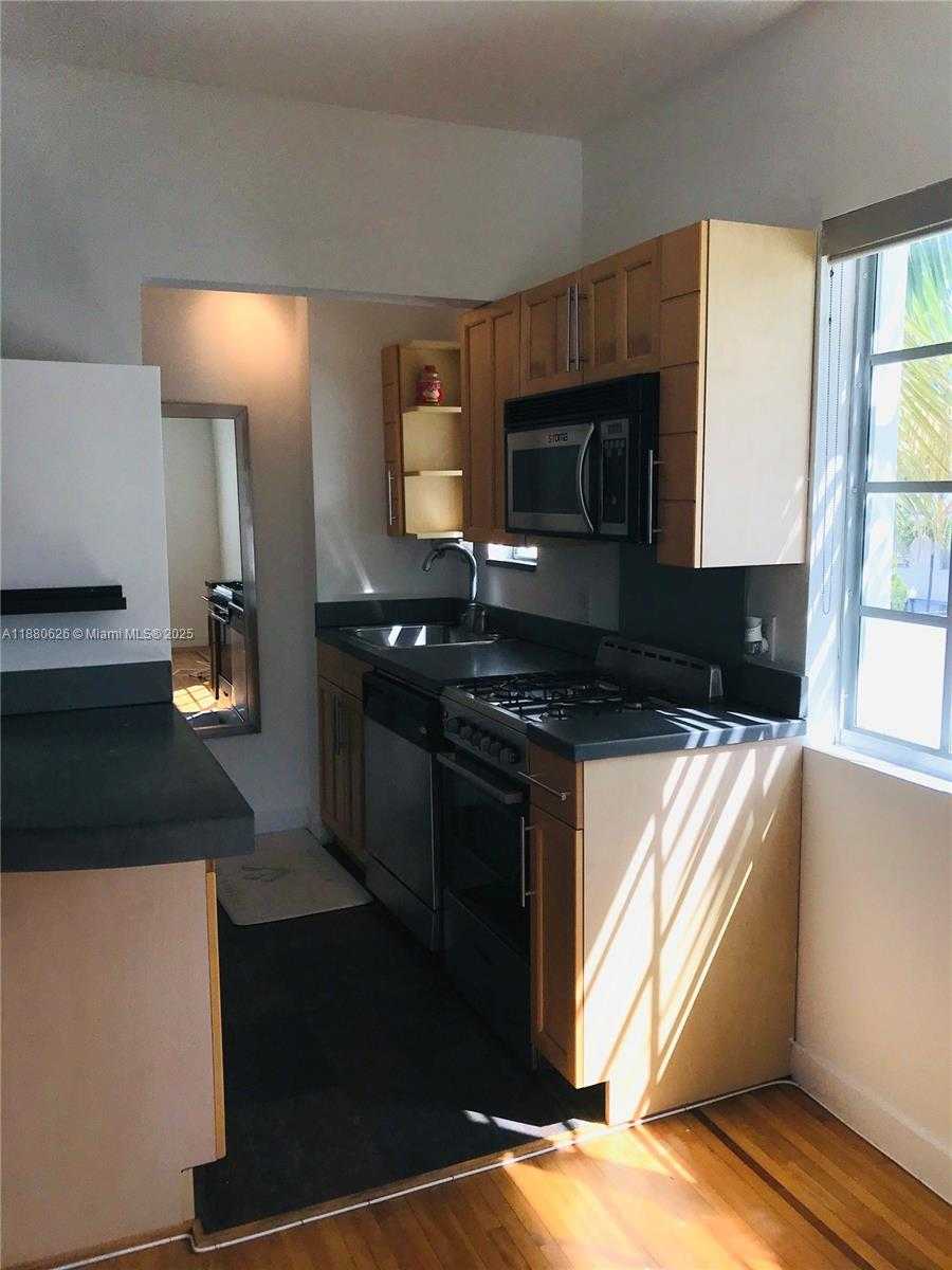 Small Image of 815 EUCLID AVE #14, Miami Beach Number 7