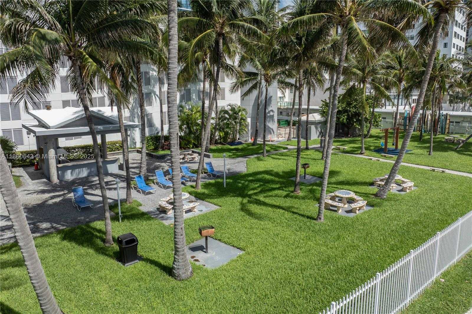 Small Image of 6301 COLLINS AVE #2307, Miami Beach Number 4