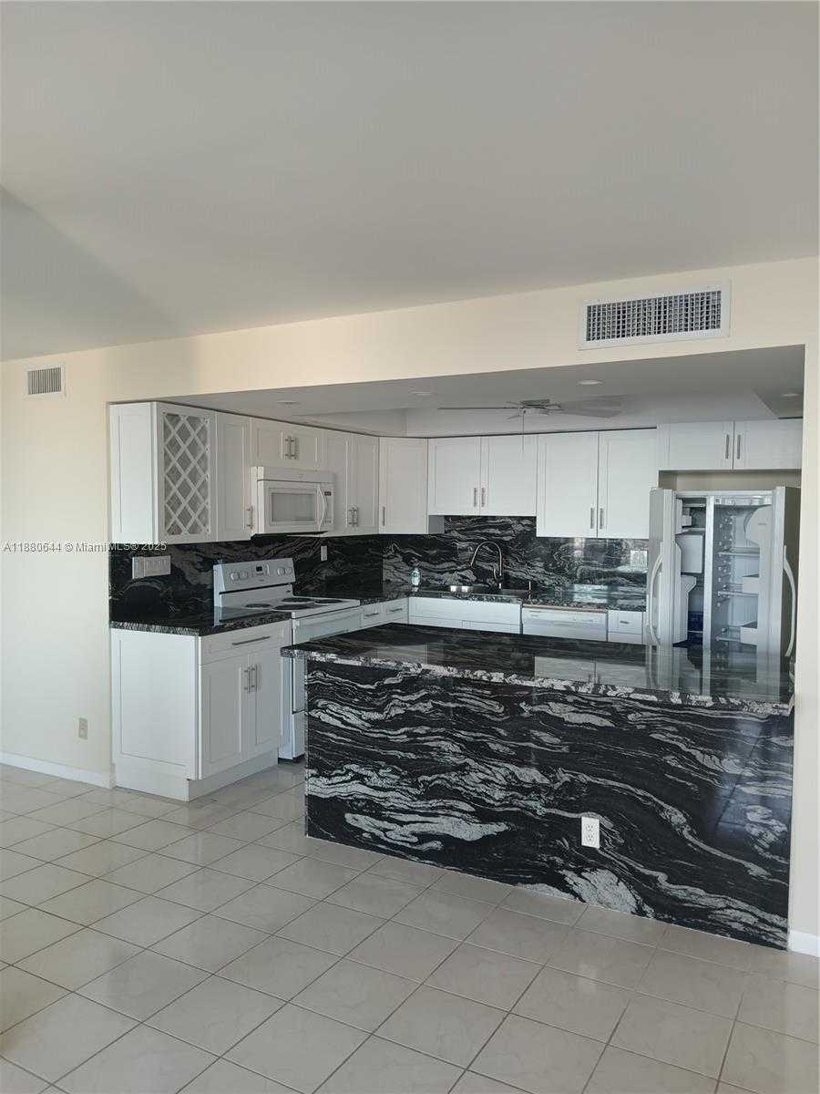 Small Image of 1410 SOUTH OCEAN DR #1208, Hollywood Number 15