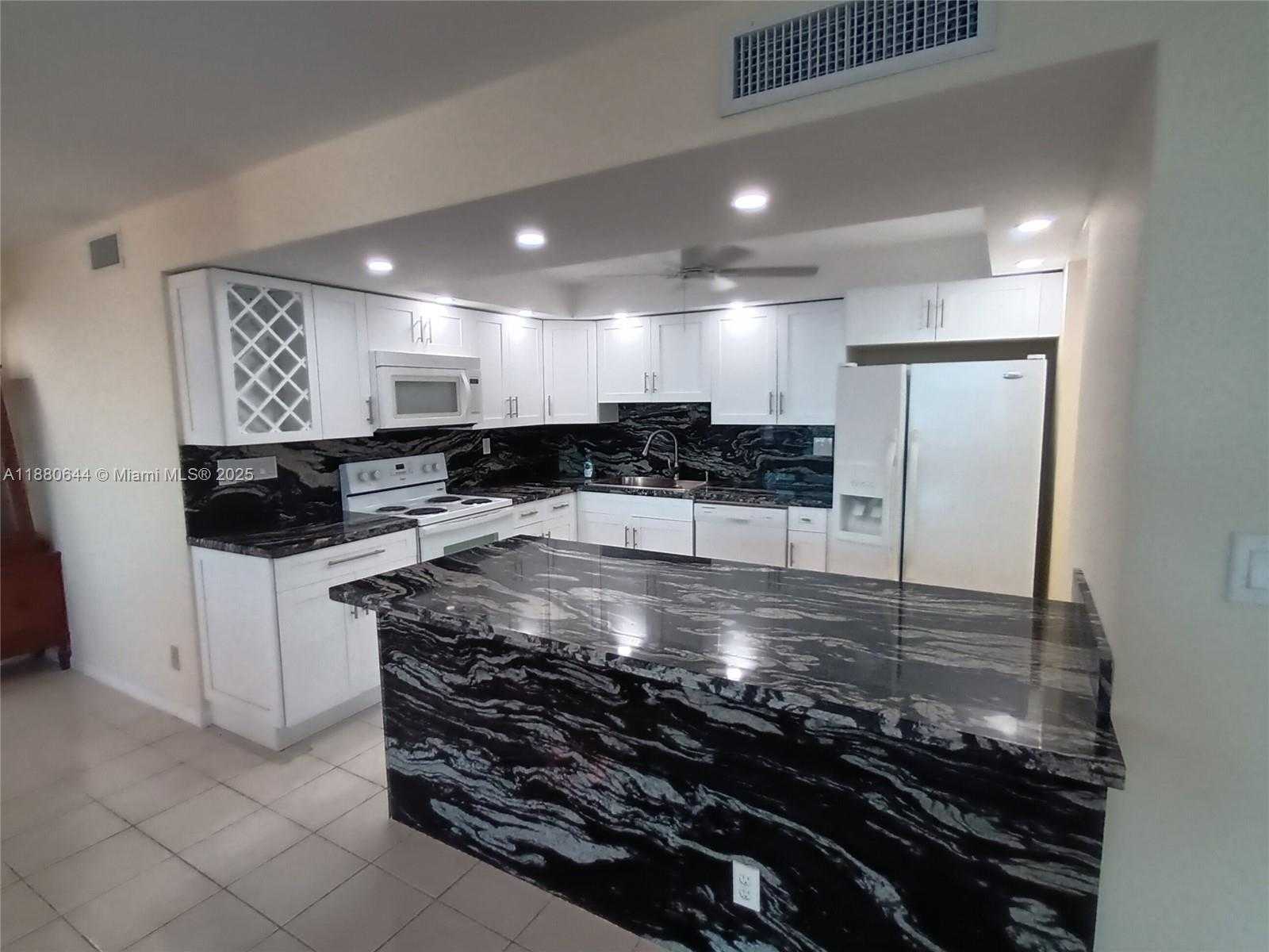 Small Image of 1410 SOUTH OCEAN DR #1208, Hollywood Number 22