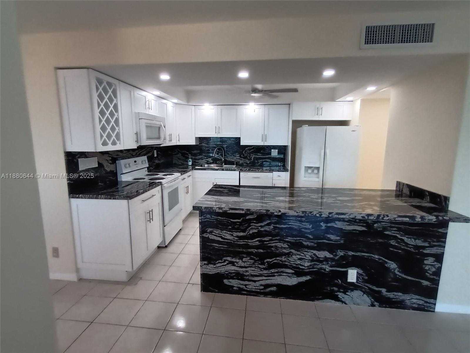 Small Image of 1410 SOUTH OCEAN DR #1208, Hollywood Number 26
