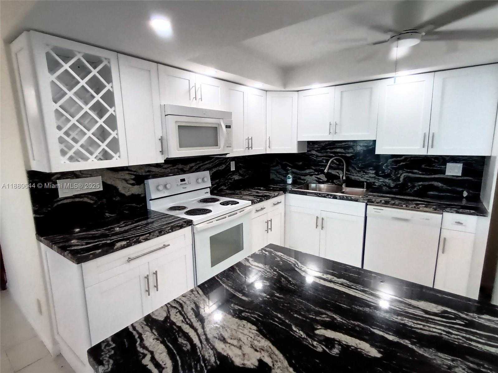 Small Image of 1410 SOUTH OCEAN DR #1208, Hollywood Number 32