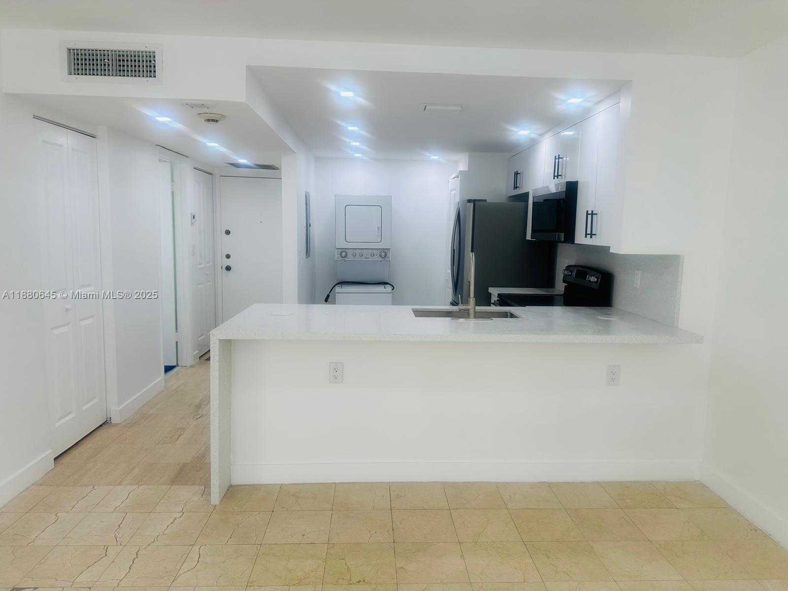 Small Image of 1915 BRICKELL AVE #604, Miami Number 2