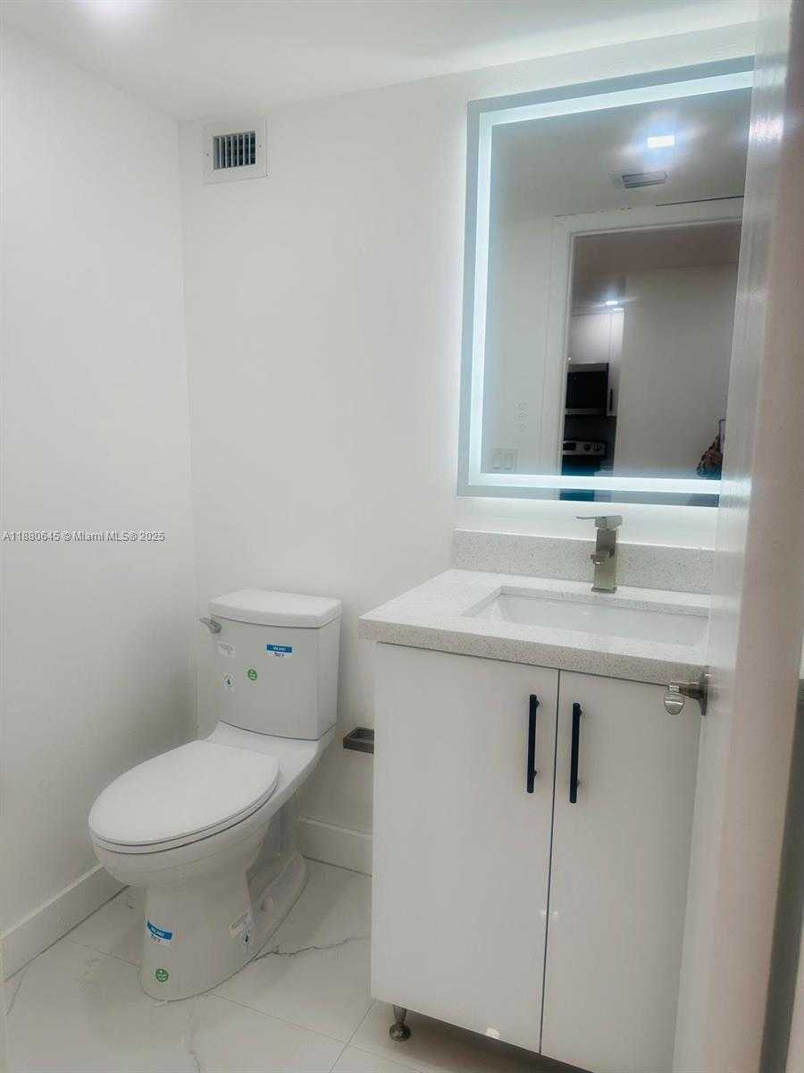 Small Image of 1915 BRICKELL AVE #604, Miami Number 8