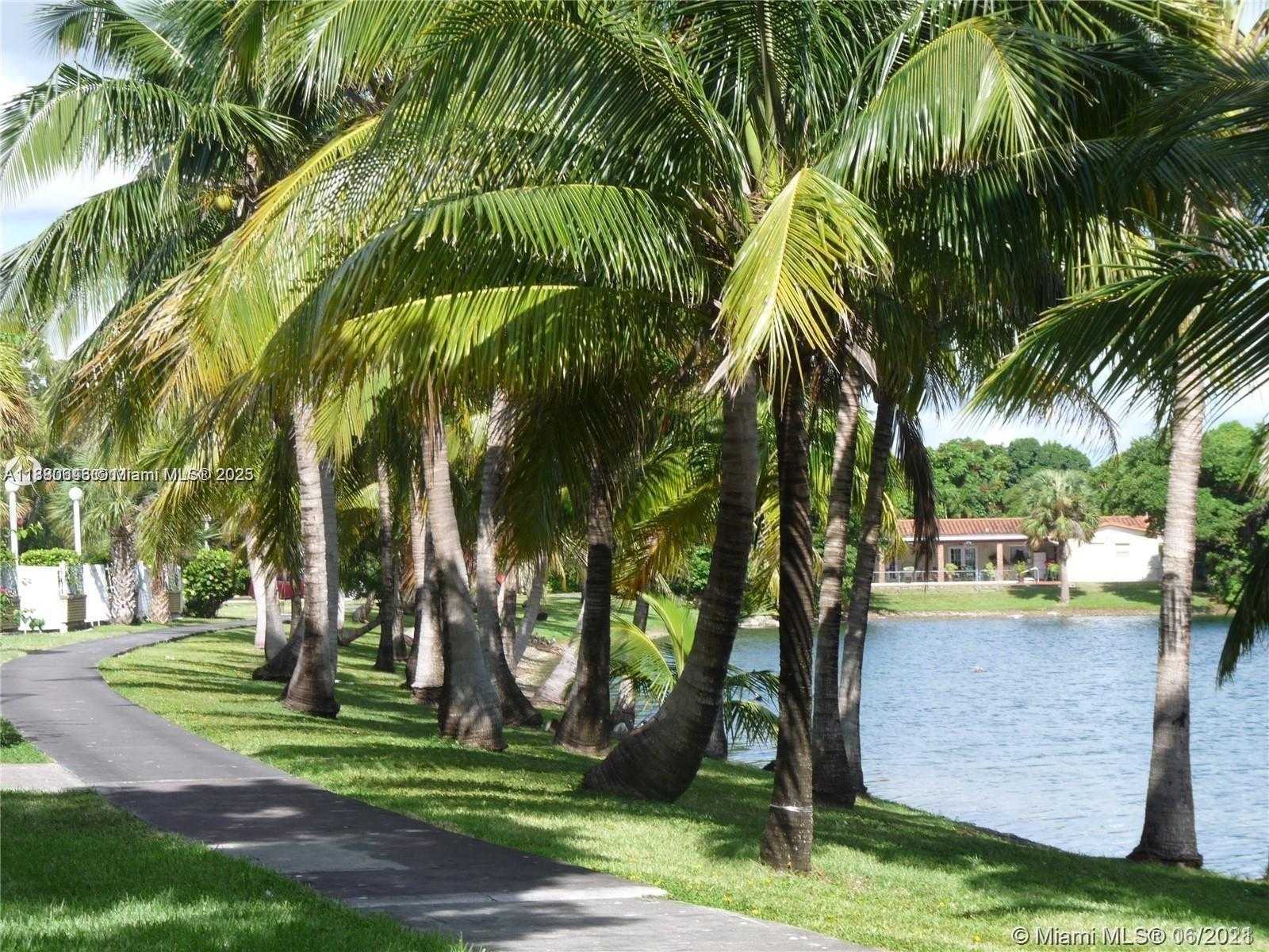 Small Image of 14211 NORTH KENDALL DR #208E, Miami Number 5