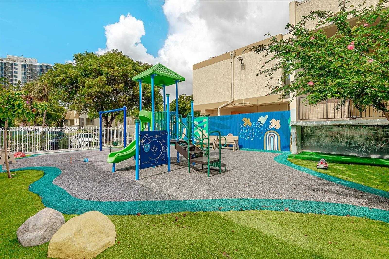 Small Image of 20350 WEST COUNTRY CLUB DR #PH24-4, Aventura Number 31