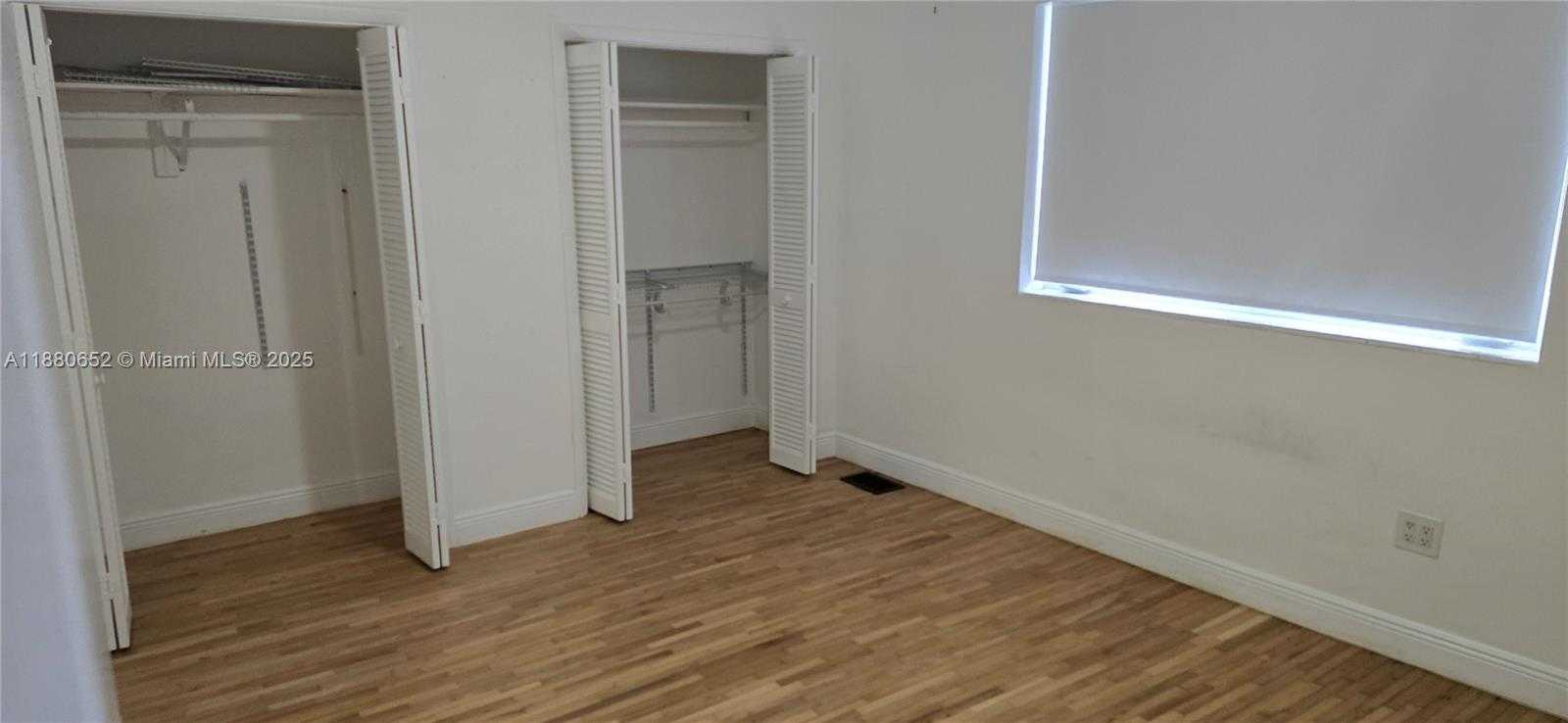 Small Image of 3915 PONCE DE LEON BLVD, Coral Gables Number 22