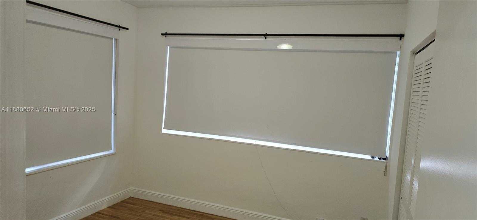 Small Image of 3915 PONCE DE LEON BLVD, Coral Gables Number 23