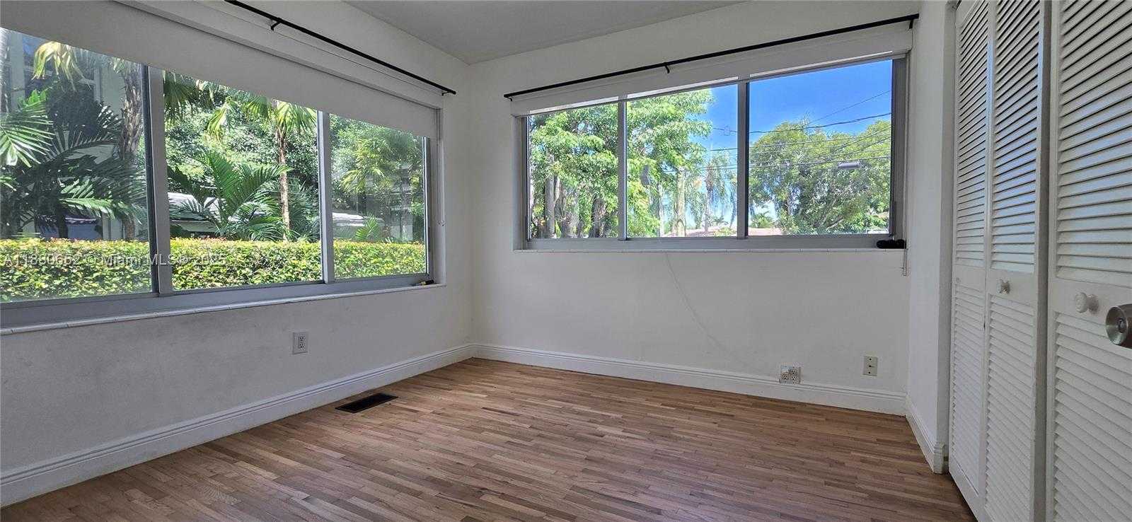 Small Image of 3915 PONCE DE LEON BLVD, Coral Gables Number 57