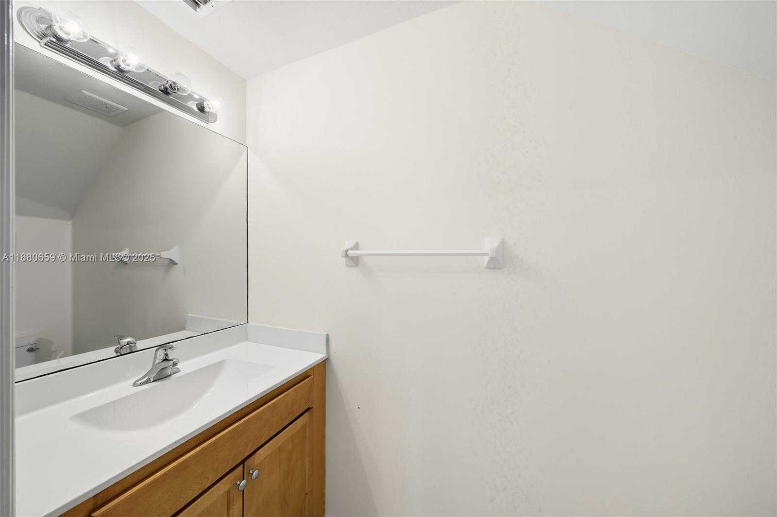 Small Image of 3392 WEST 92ND PL #3392, Hialeah Number 13