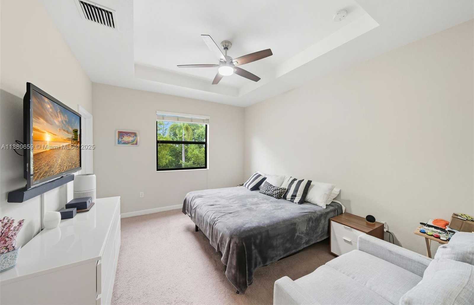 Small Image of 3392 WEST 92ND PL #3392, Hialeah Number 18