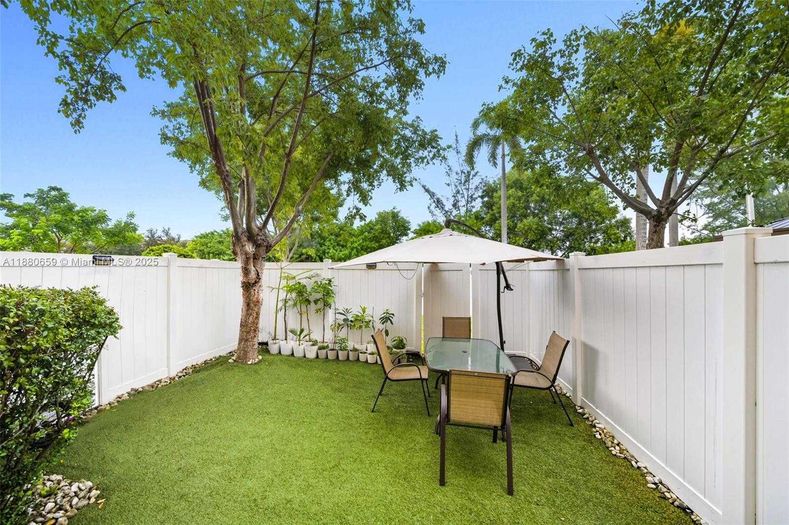 Small Image of 3392 WEST 92ND PL #3392, Hialeah Number 5