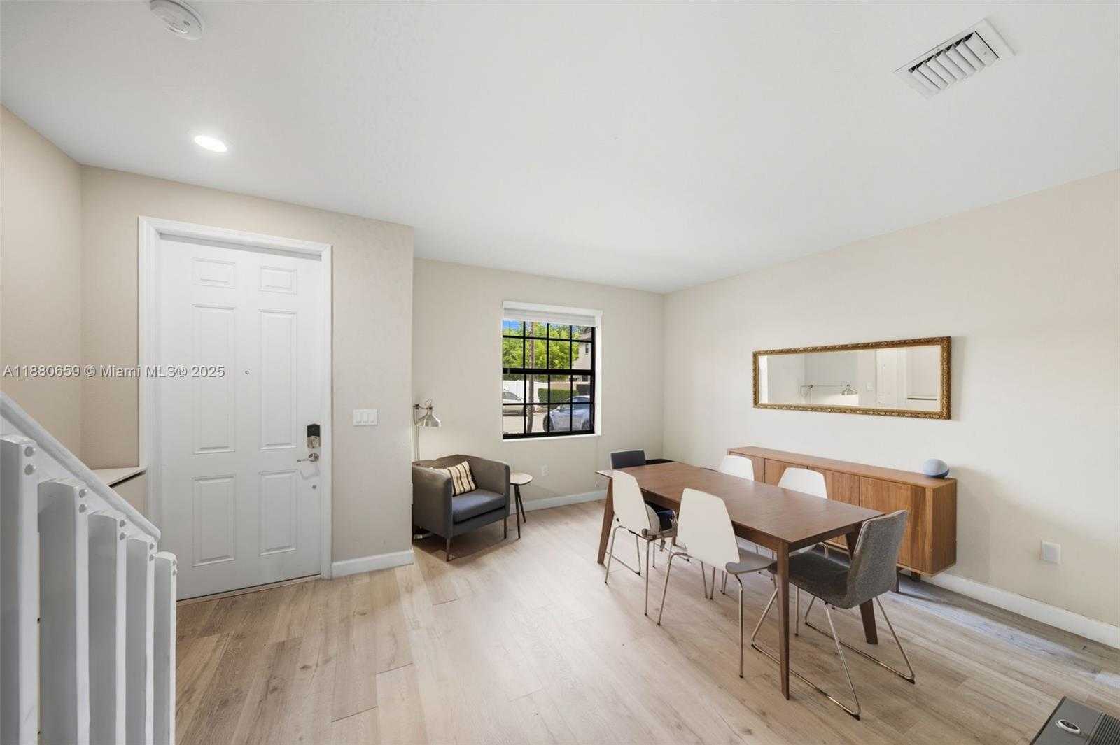 Small Image of 3392 WEST 92ND PL #3392, Hialeah Number 6