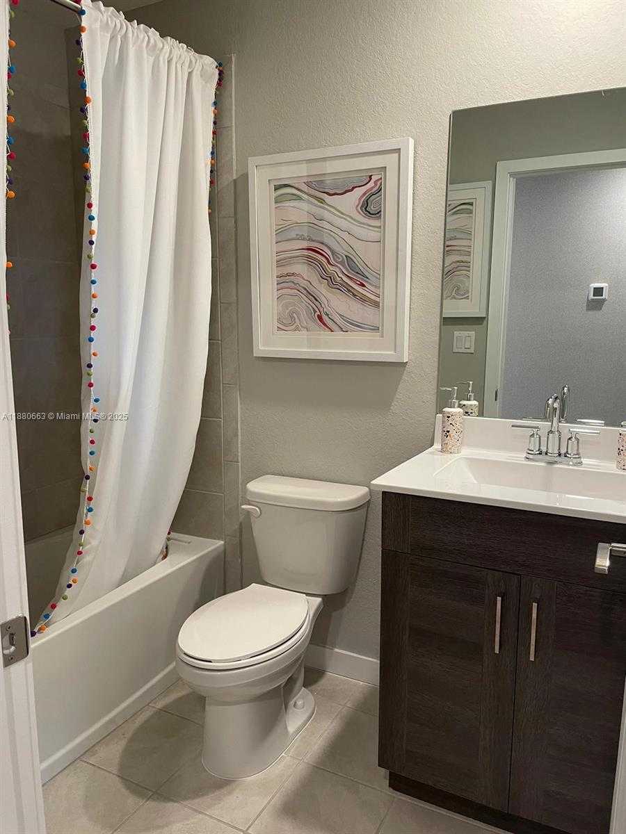 Imagen de Pequeño Objeto