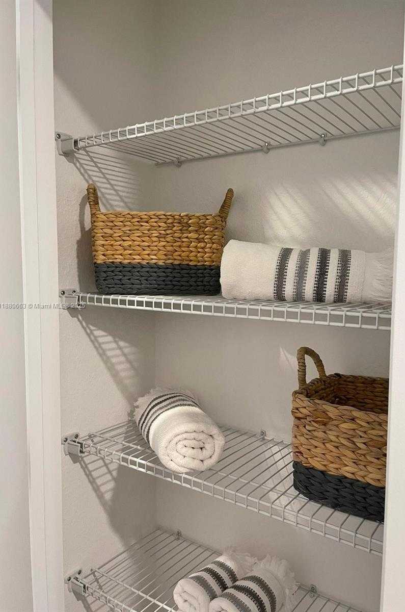 Imagen de Pequeño Objeto