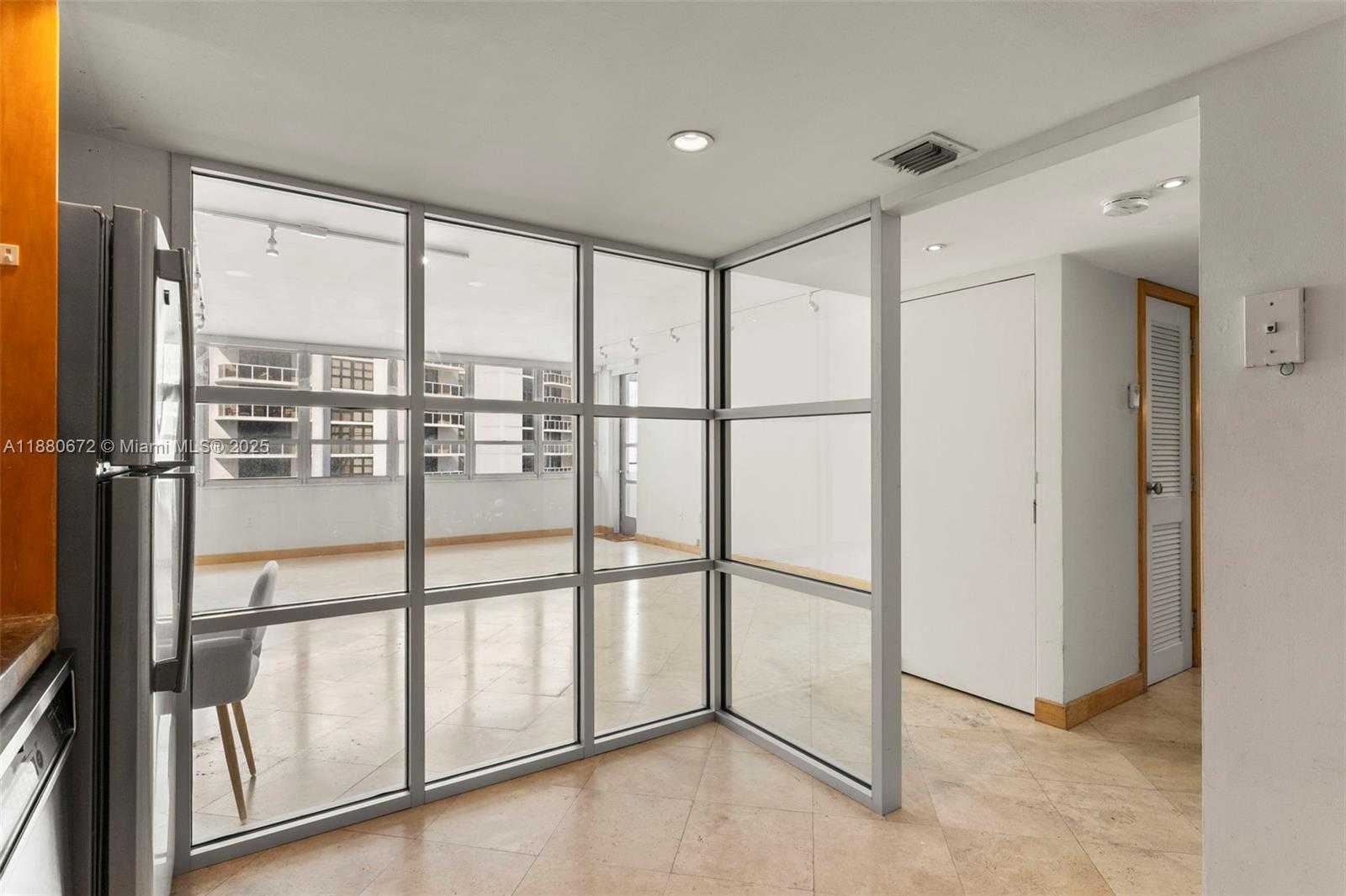 Small Image of 11 ISLAND AVE #2009, Miami Beach Number 11