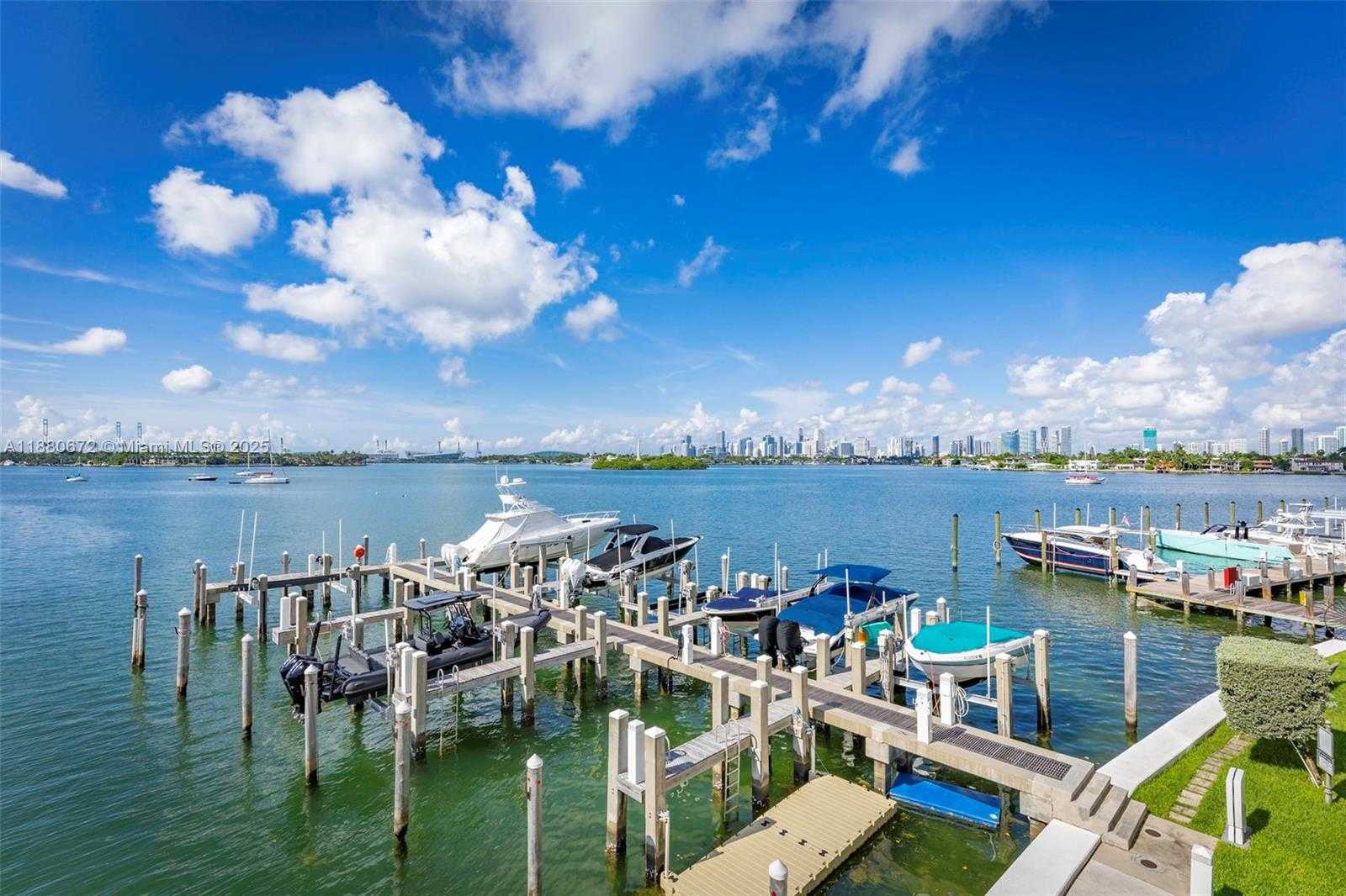 Small Image of 11 ISLAND AVE #2009, Miami Beach Number 24