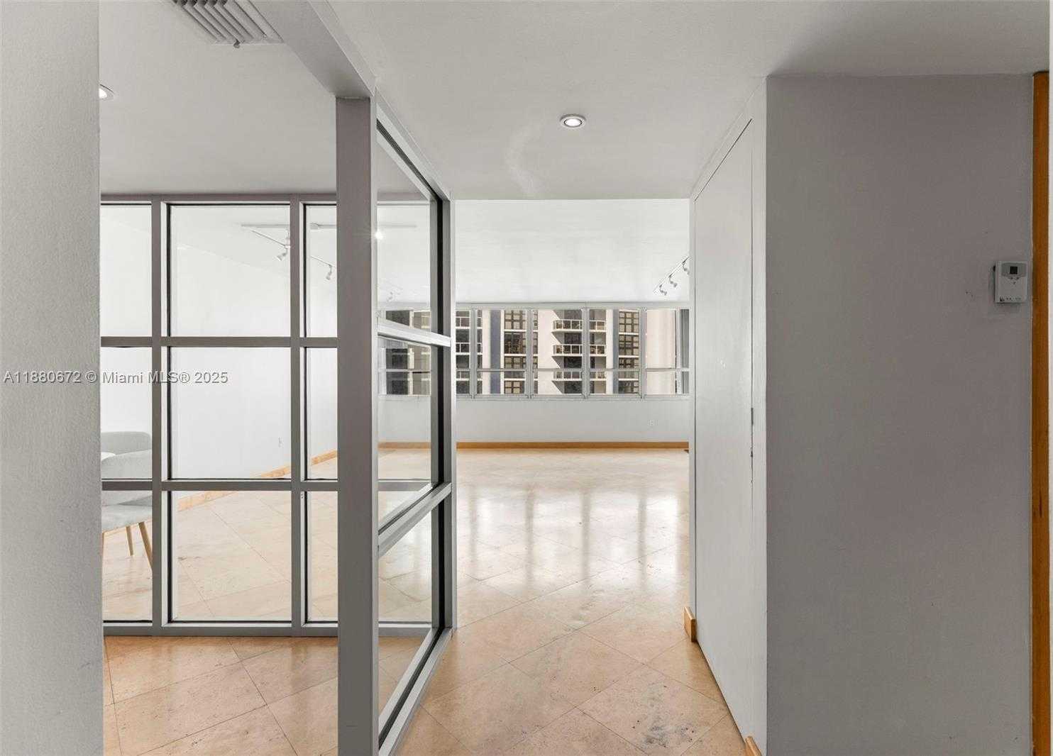 Small Image of 11 ISLAND AVE #2009, Miami Beach Number 9