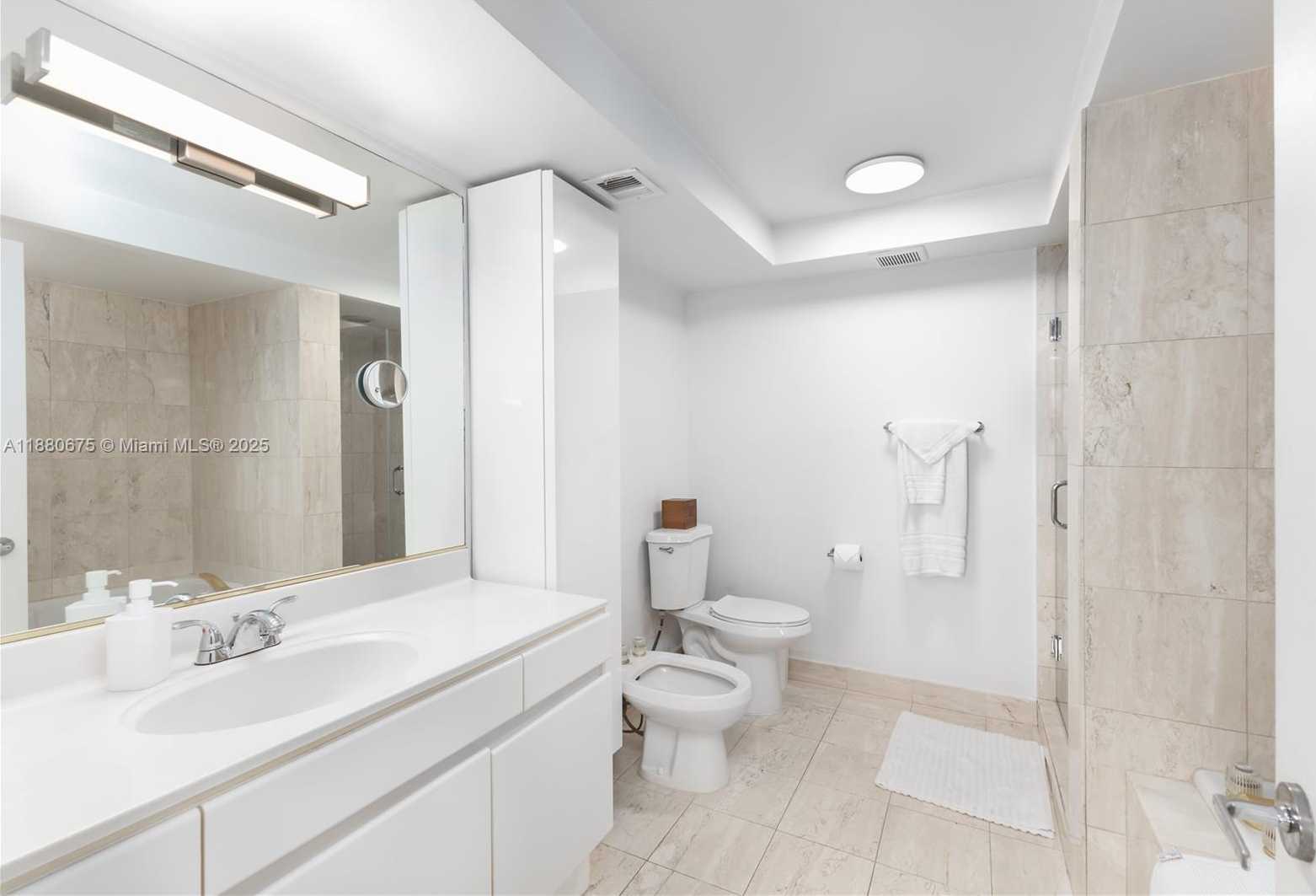 Small Image of 1800 SUNSET HARBOUR DR #815, Miami Beach Number 17
