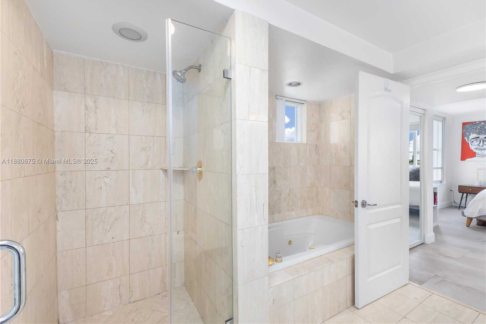 Small Image of 1800 SUNSET HARBOUR DR #815, Miami Beach Number 18