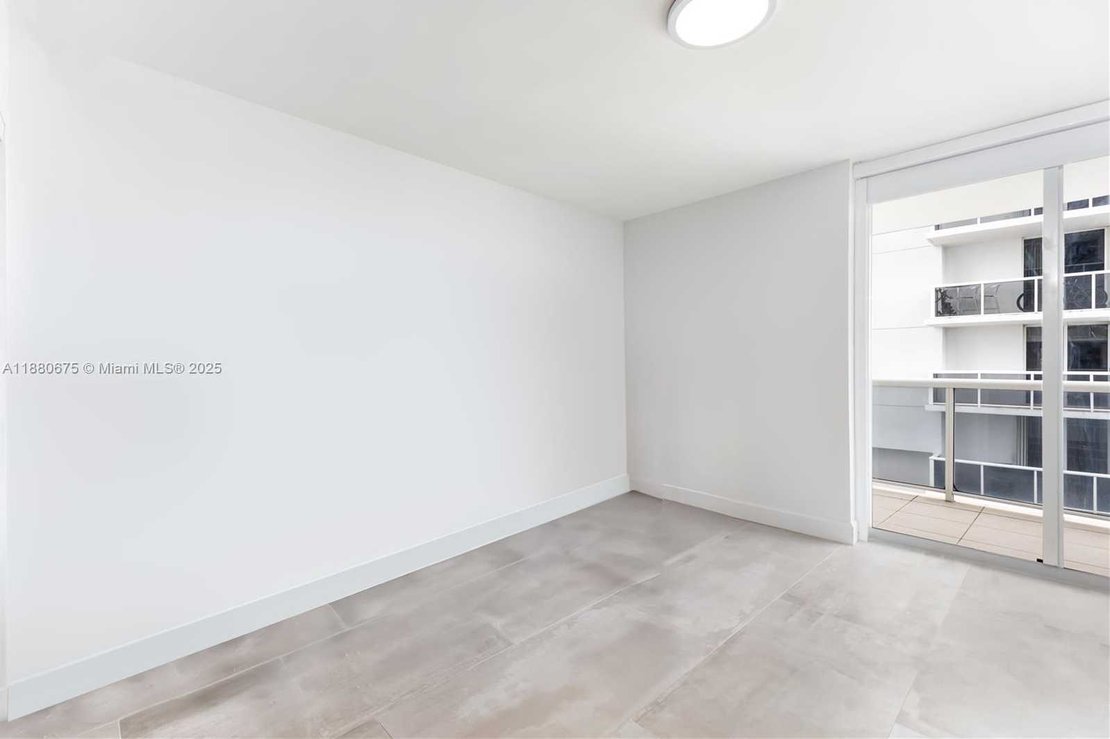 Small Image of 1800 SUNSET HARBOUR DR #815, Miami Beach Number 20
