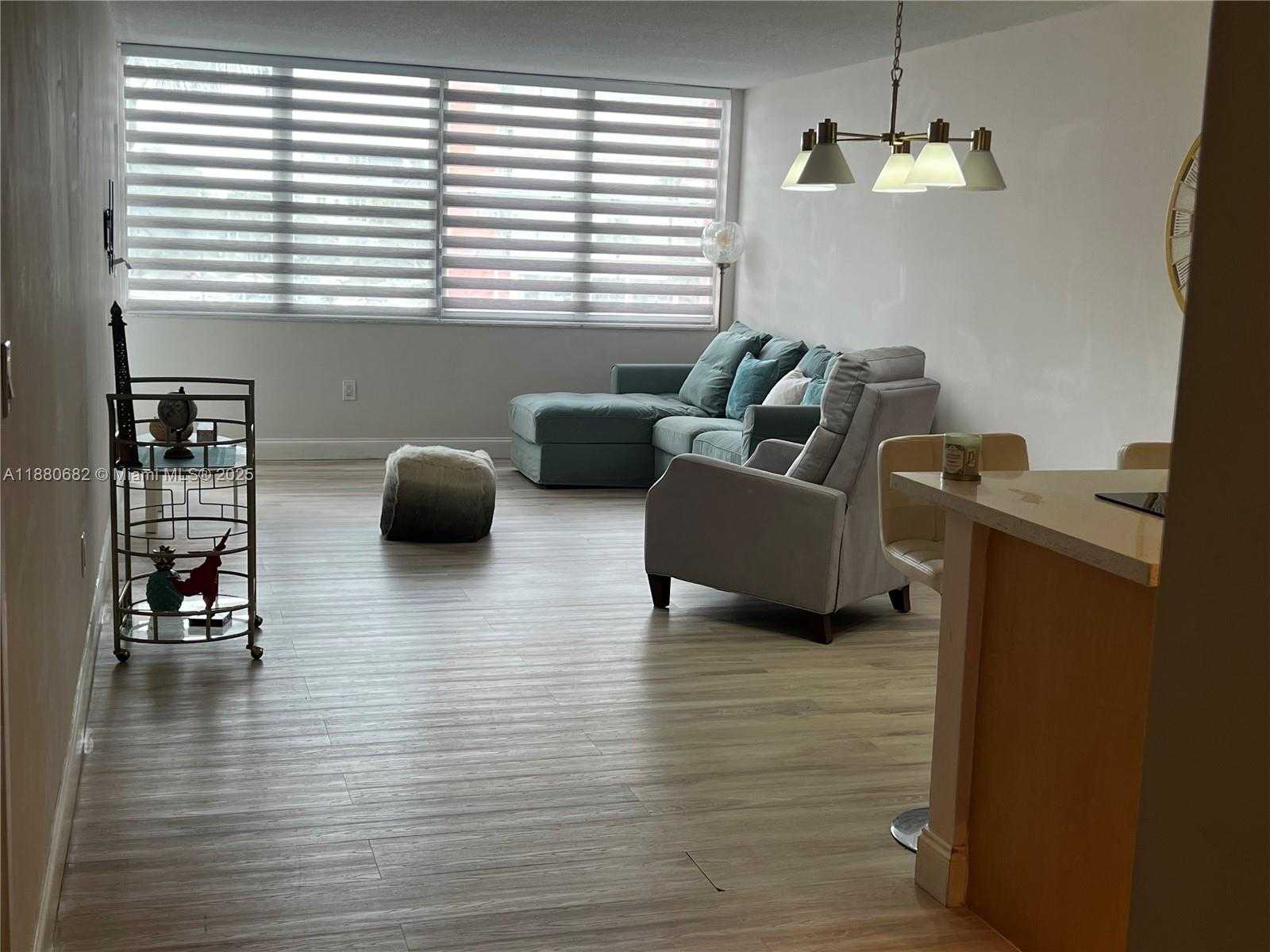 Small Image of 1351 NORTH EAST MIAMI GARDENS DR #203E, Miami Number 5