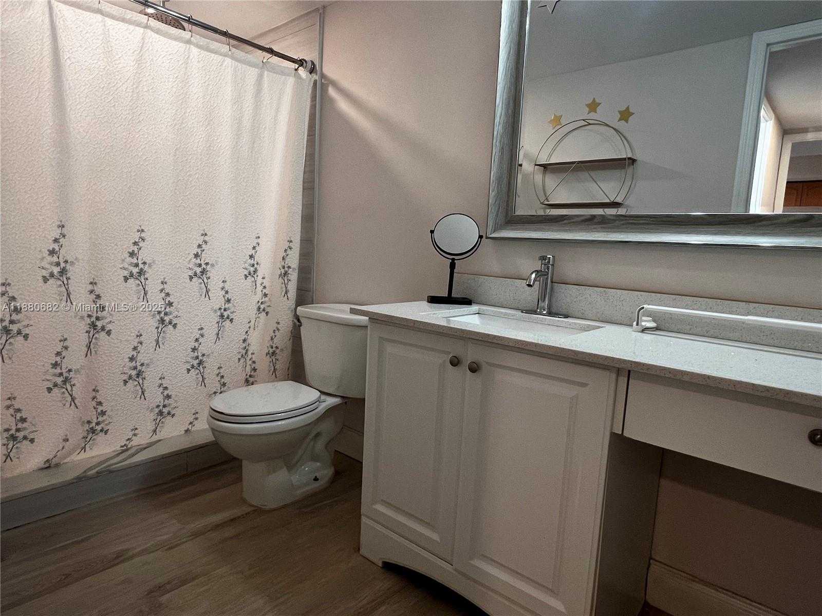 Small Image of 1351 NORTH EAST MIAMI GARDENS DR #203E, Miami Number 7