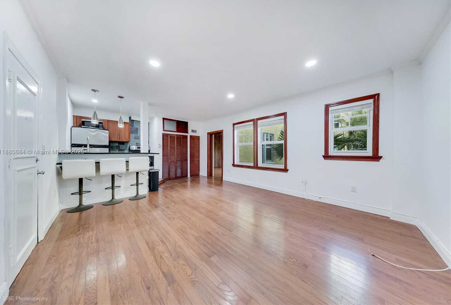 Small Image of 536 14TH ST #110, Miami Beach Number 6