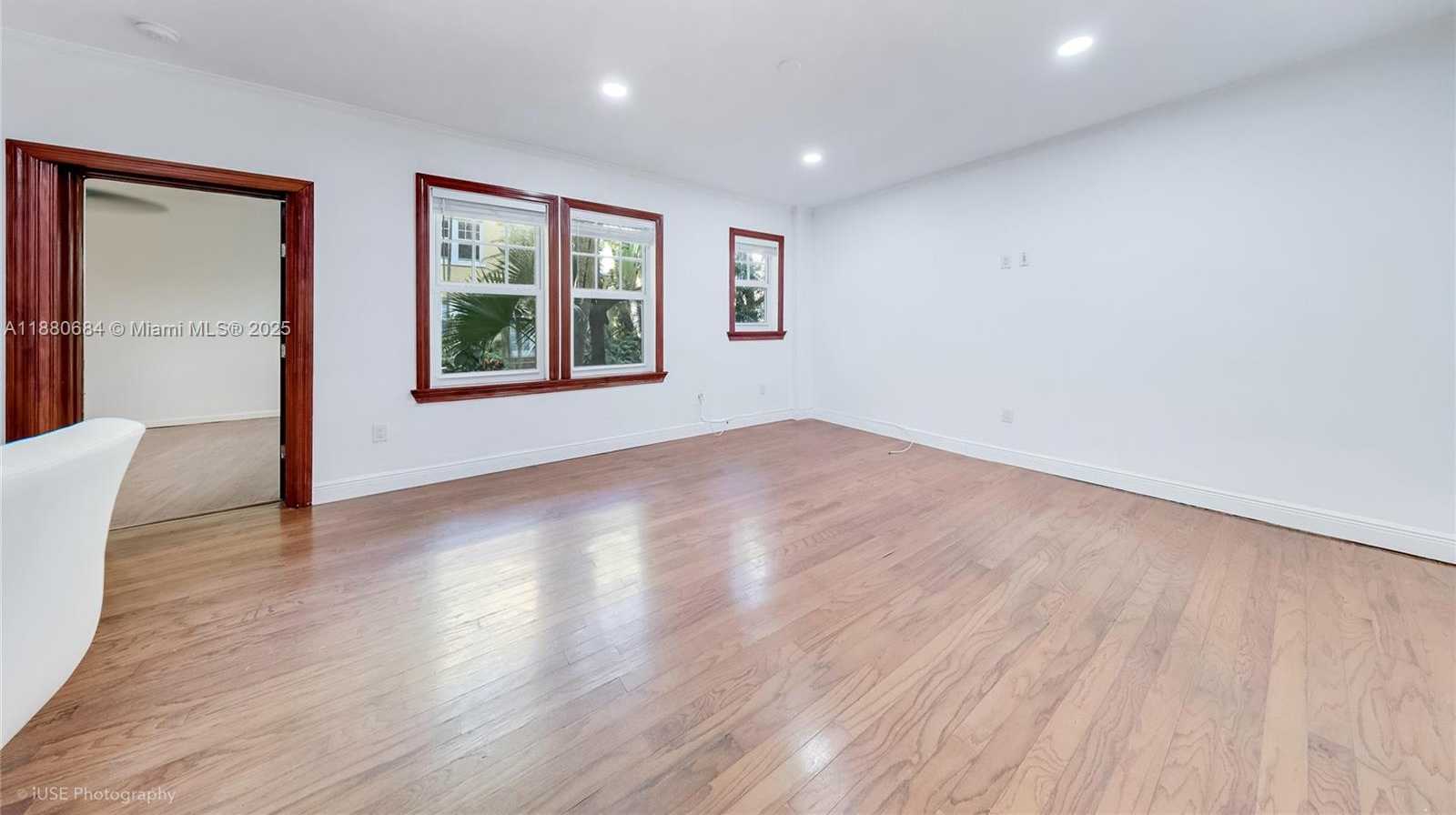 Small Image of 536 14TH ST #110, Miami Beach Number 7