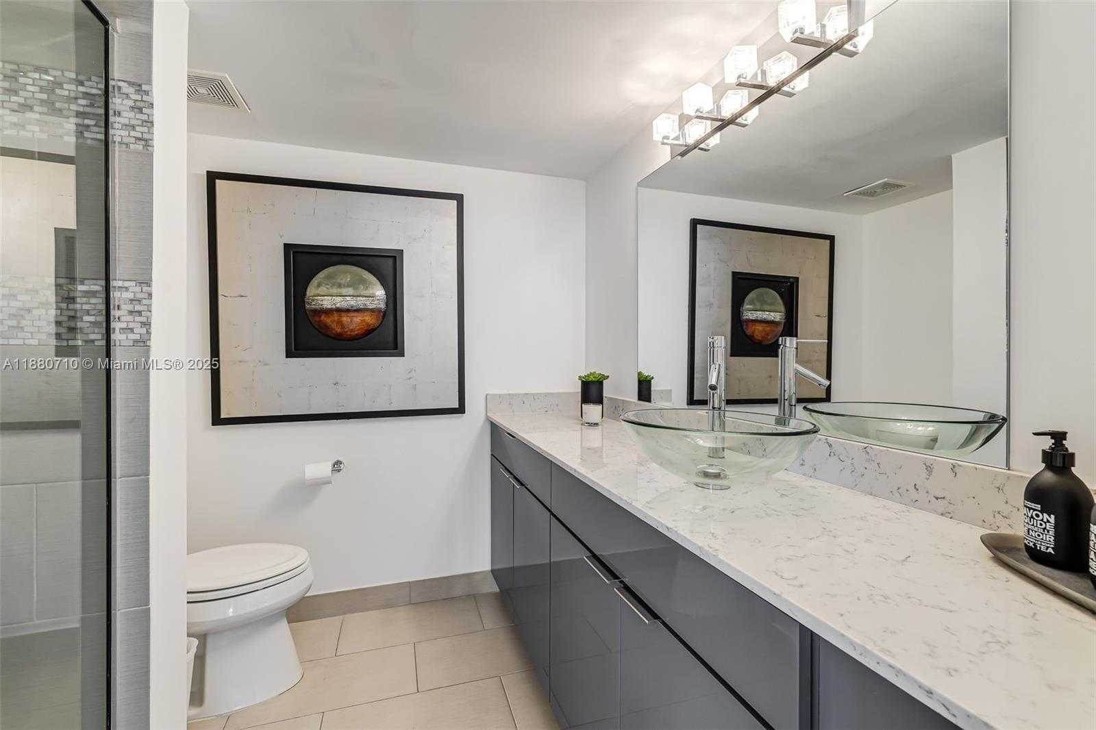 Small Image of 1900 SUNSET HARBOUR DR #PH05, Miami Beach Number 18