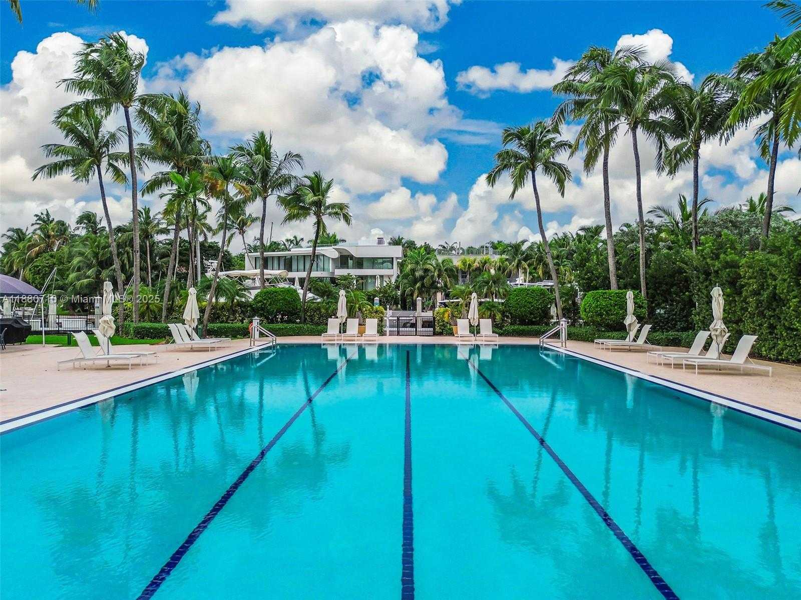 Small Image of 1900 SUNSET HARBOUR DR #PH05, Miami Beach Number 21