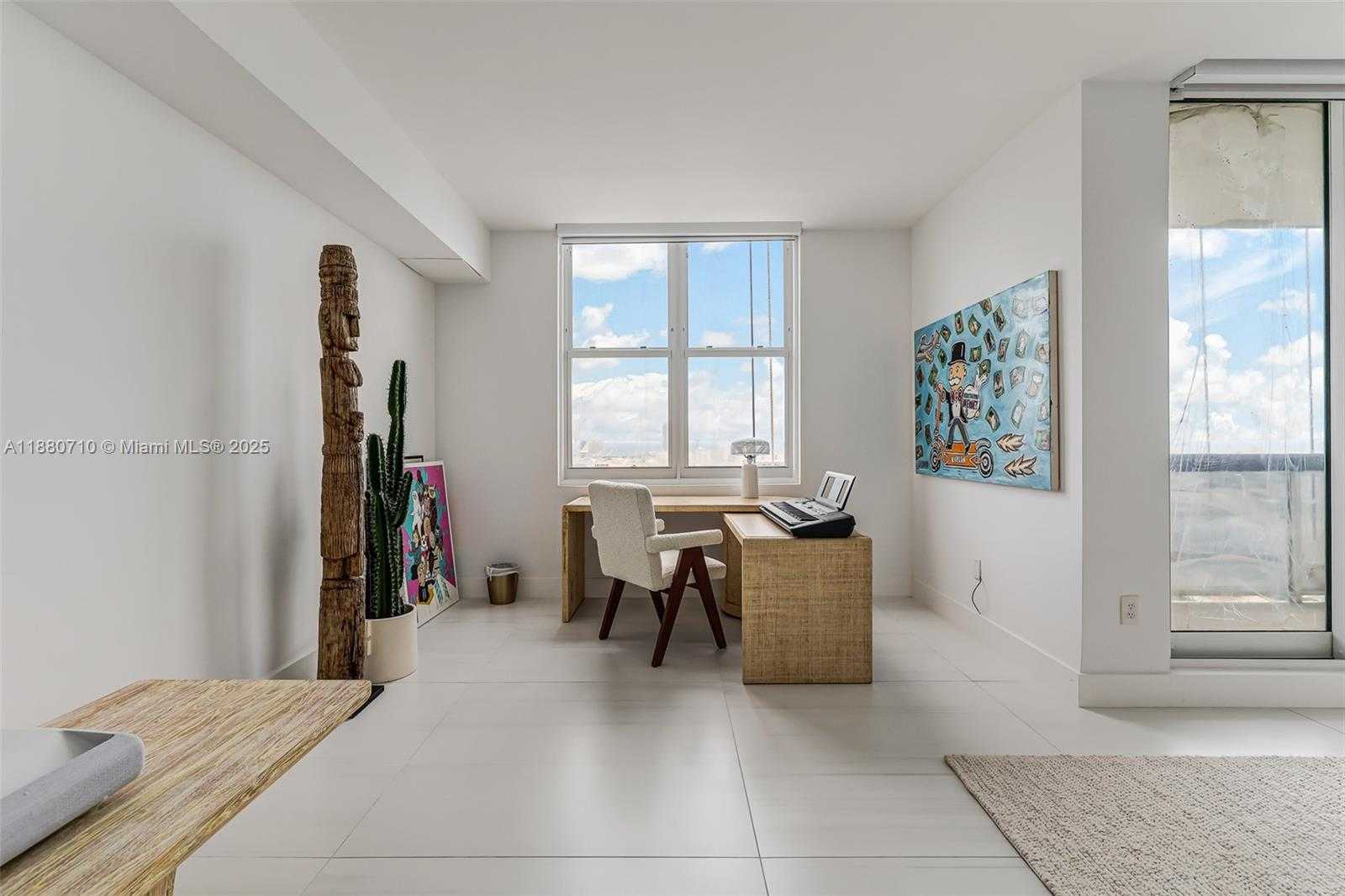 Small Image of 1900 SUNSET HARBOUR DR #PH05, Miami Beach Number 9
