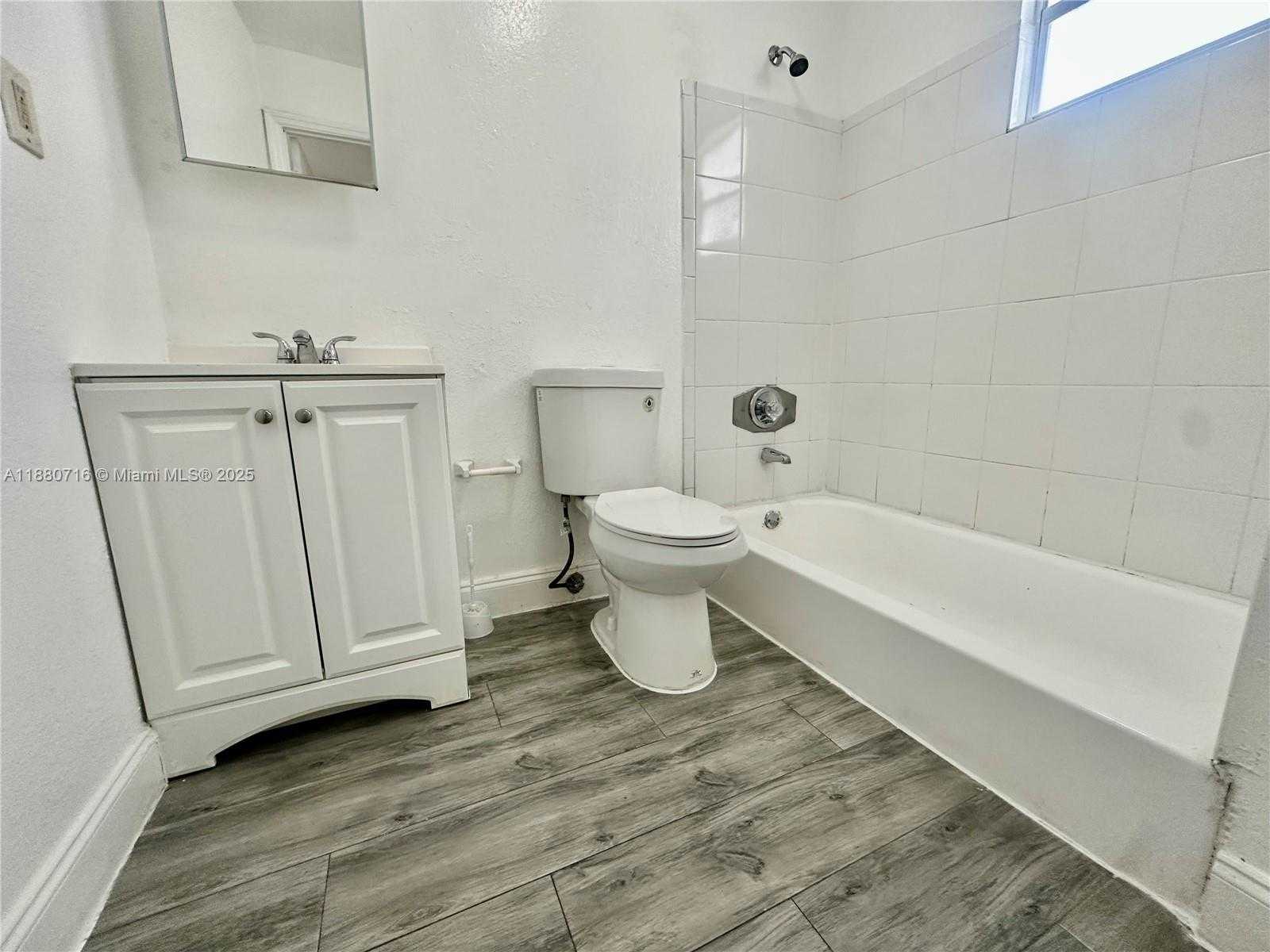Small Image of 5519 NORTH WEST 4TH AVE #5519, Miami Number 13