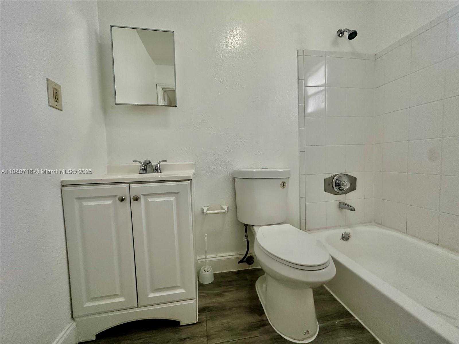 Small Image of 5519 NORTH WEST 4TH AVE #5519, Miami Number 14