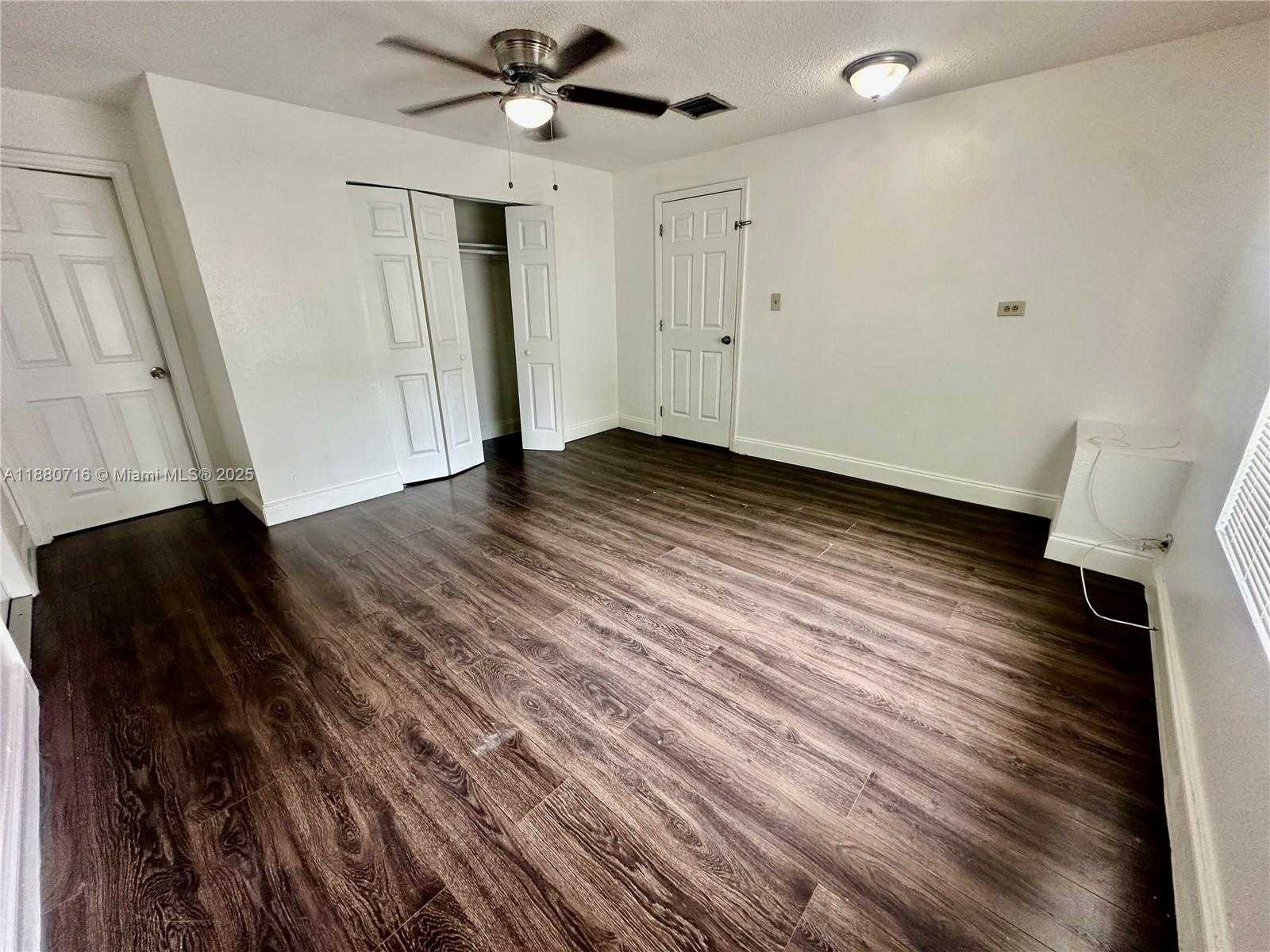 Small Image of 5519 NORTH WEST 4TH AVE #5519, Miami Number 15