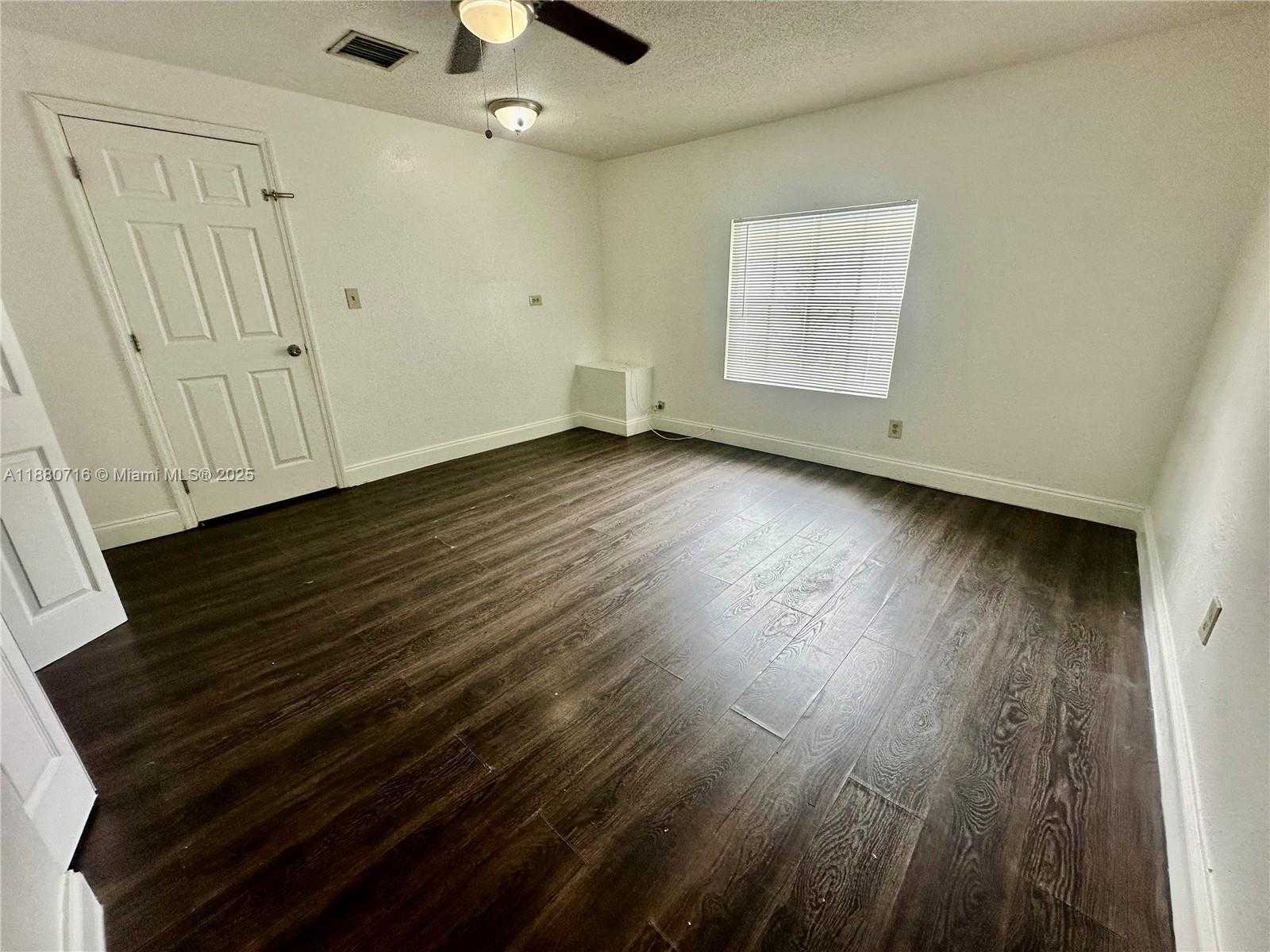 Small Image of 5519 NORTH WEST 4TH AVE #5519, Miami Number 18