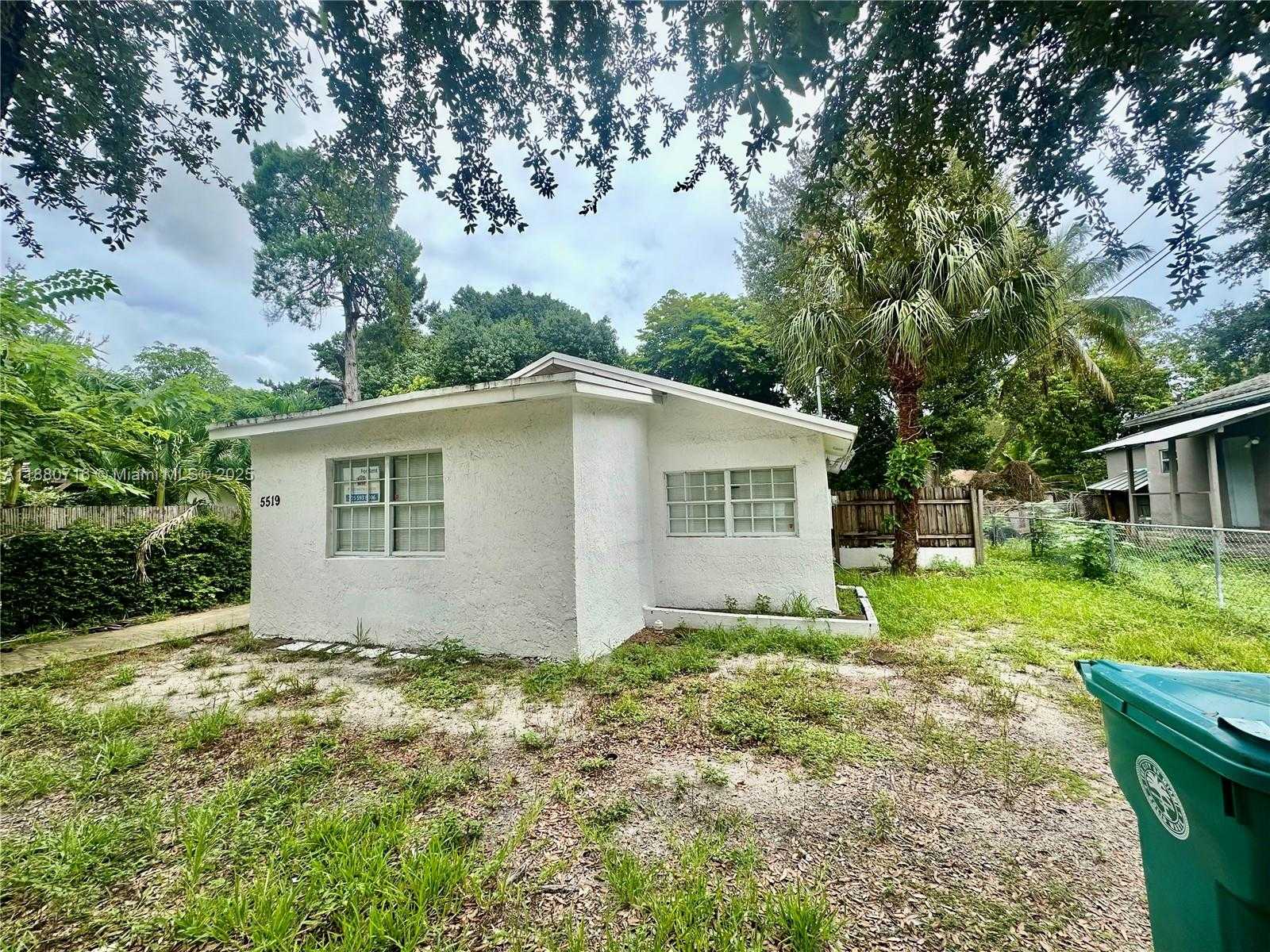 Small Image of 5519 NORTH WEST 4TH AVE #5519, Miami Number 21