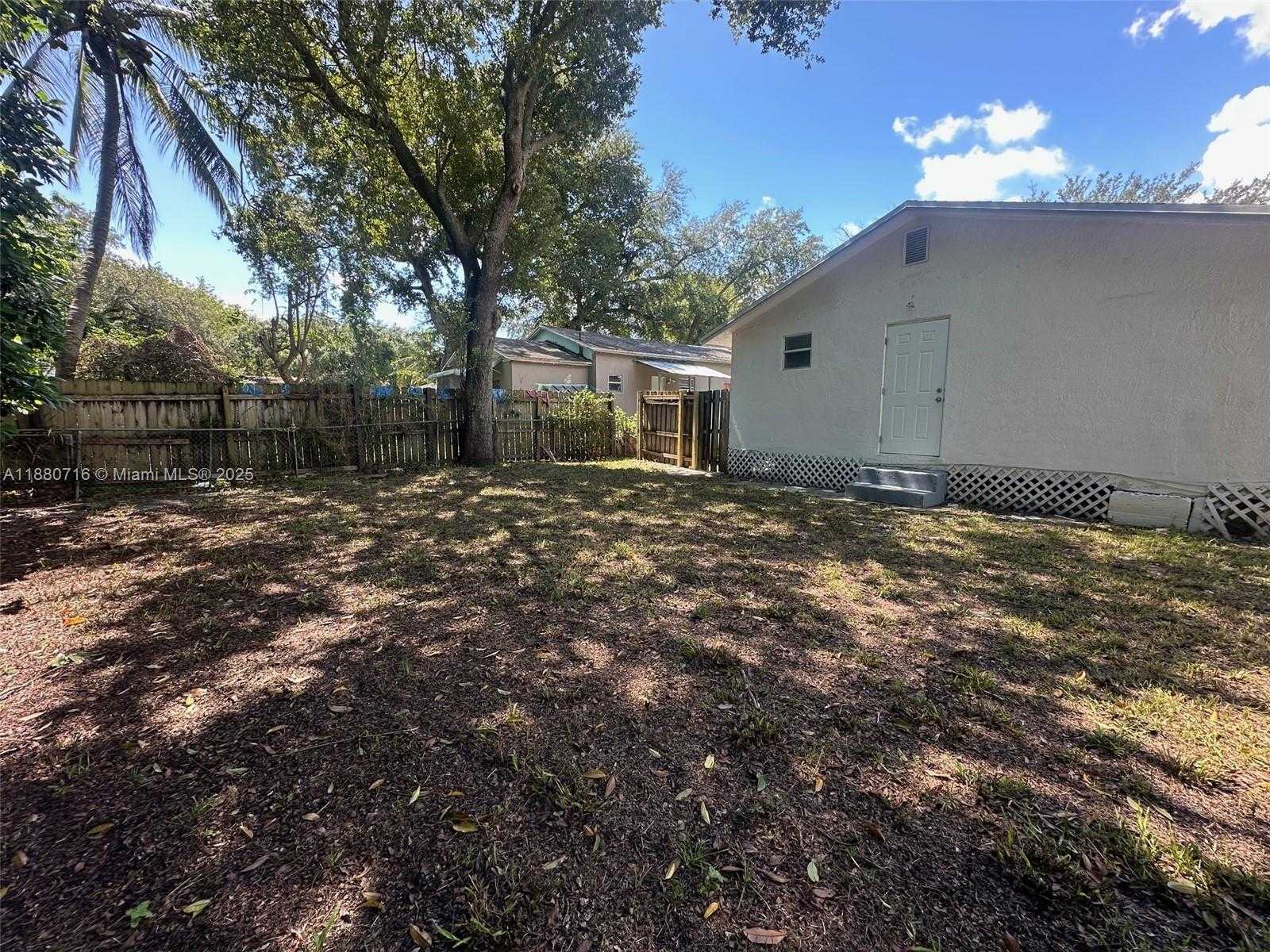 Small Image of 5519 NORTH WEST 4TH AVE #5519, Miami Number 28