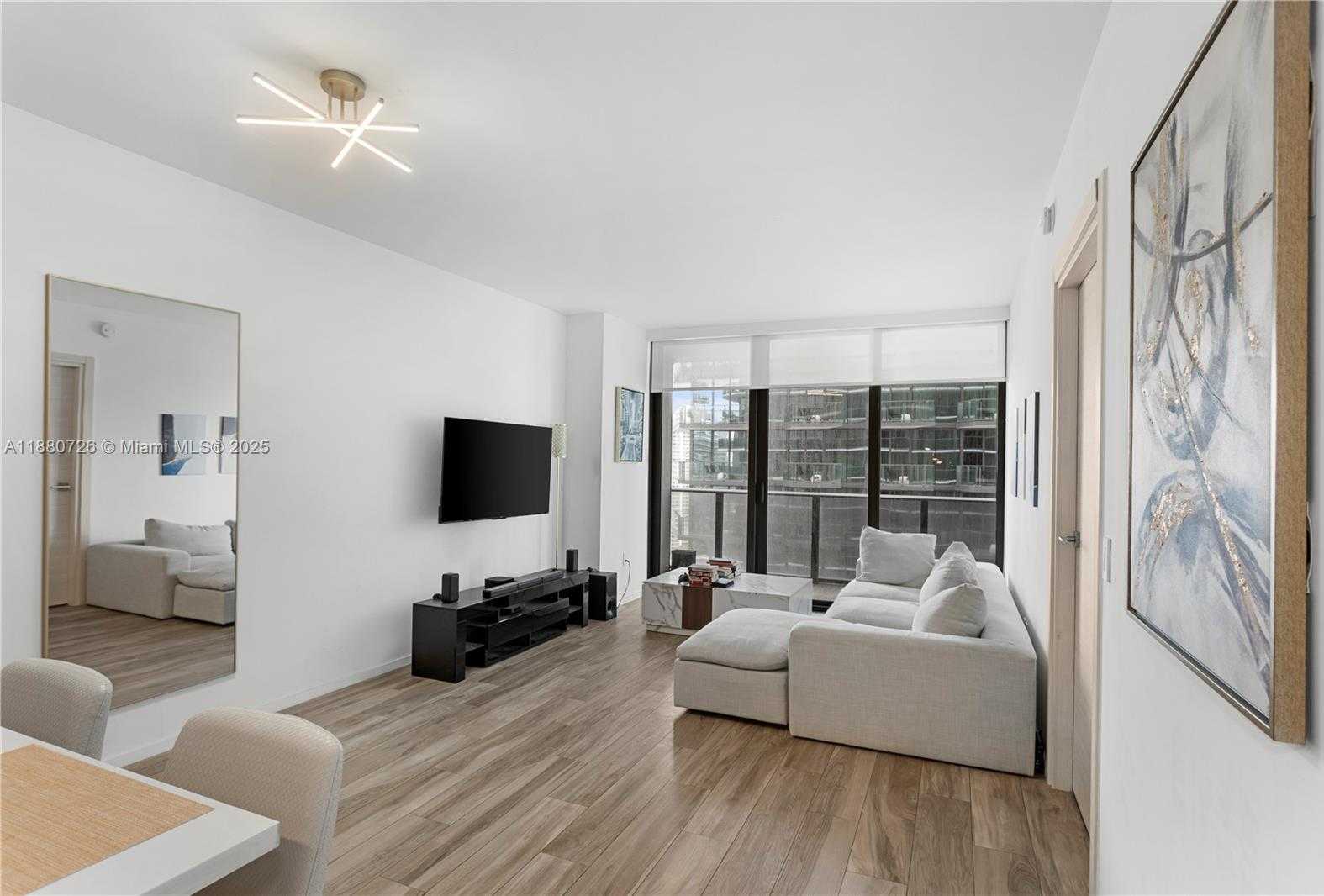 Small Image of 801 SOUTH MIAMI AVE #3207, Miami Number 3
