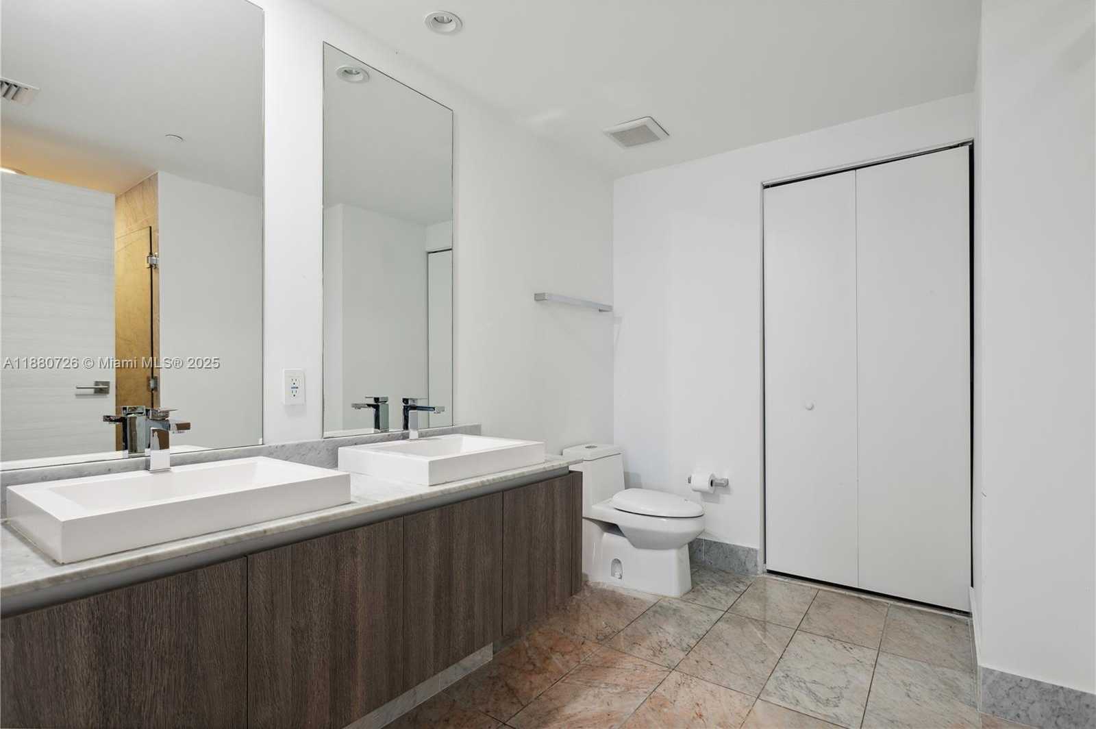 Small Image of 801 SOUTH MIAMI AVE #3207, Miami Number 8