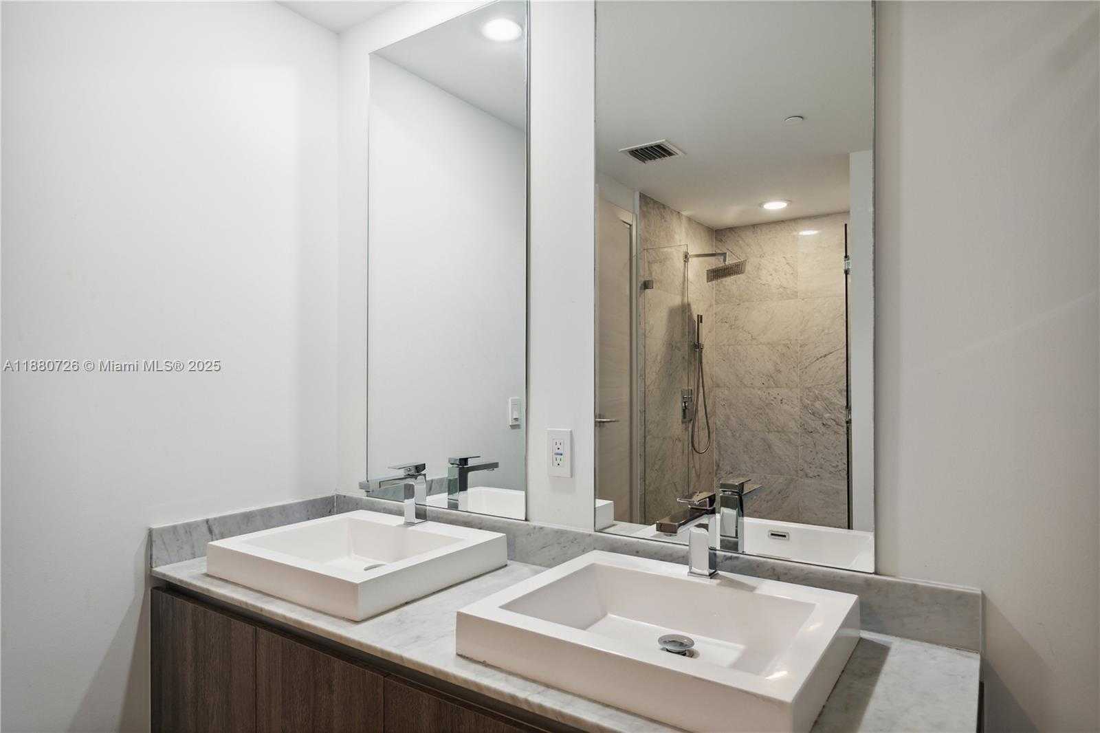 Small Image of 801 SOUTH MIAMI AVE #3207, Miami Number 9