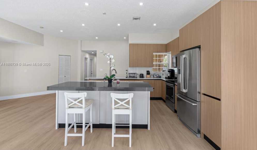 Small Image of 11221 SOUTH WEST 149TH PL, Miami Number 10