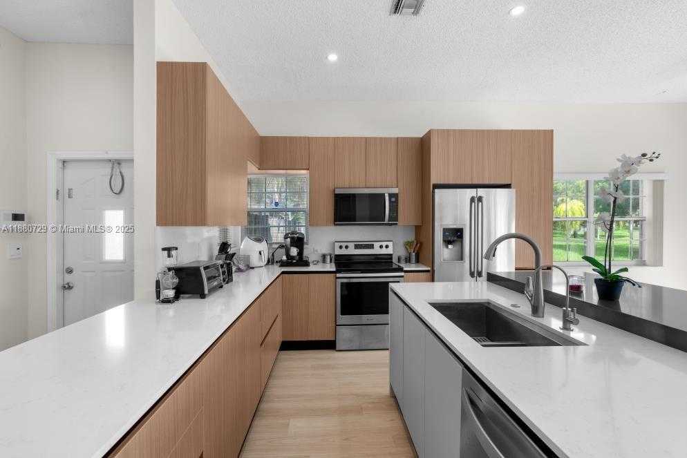 Small Image of 11221 SOUTH WEST 149TH PL, Miami Number 11