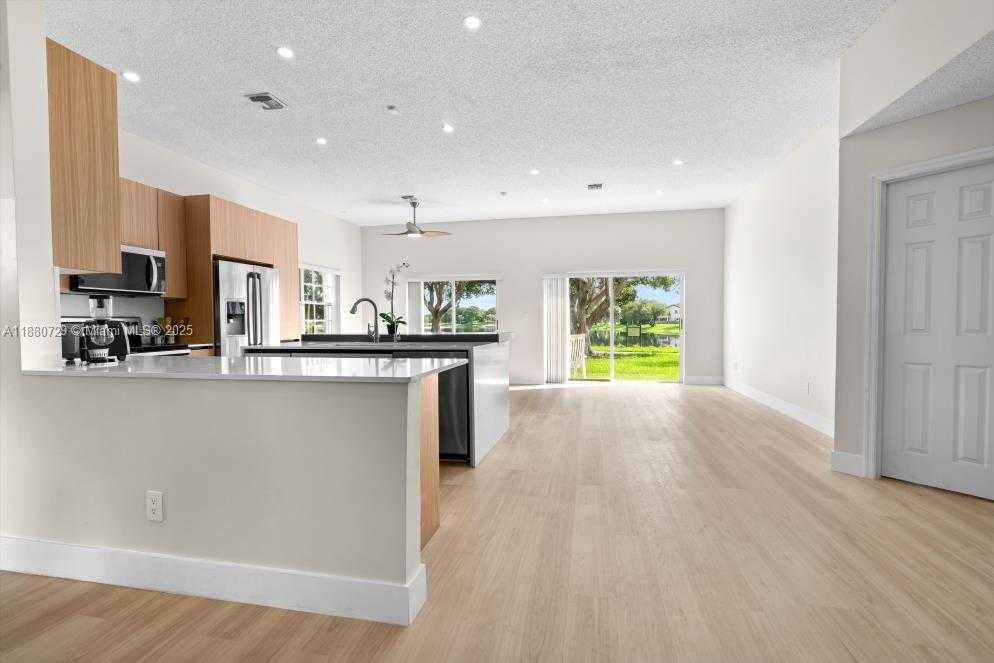 Small Image of 11221 SOUTH WEST 149TH PL, Miami Number 13